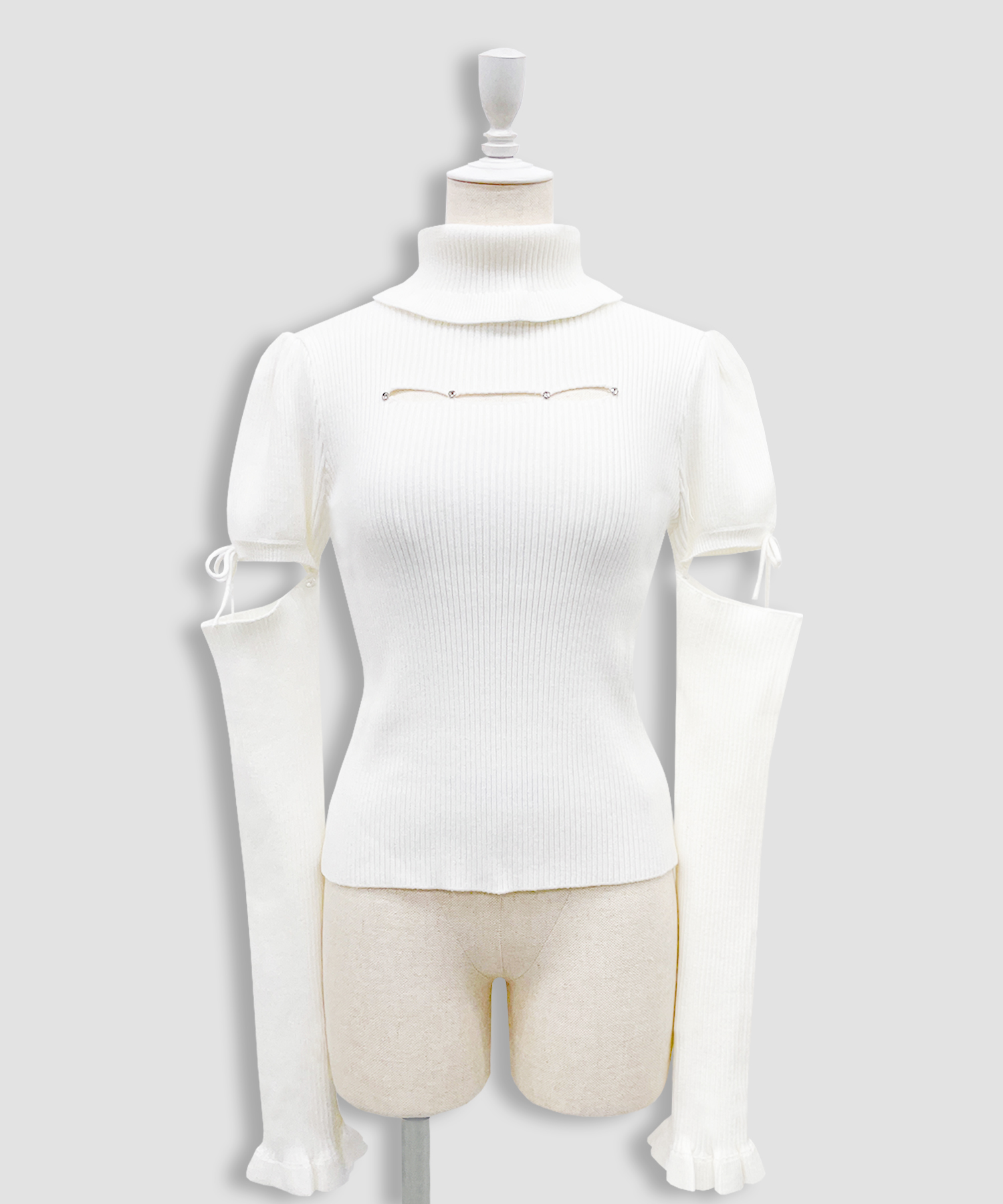 カットアウトラインストーンタートルニット