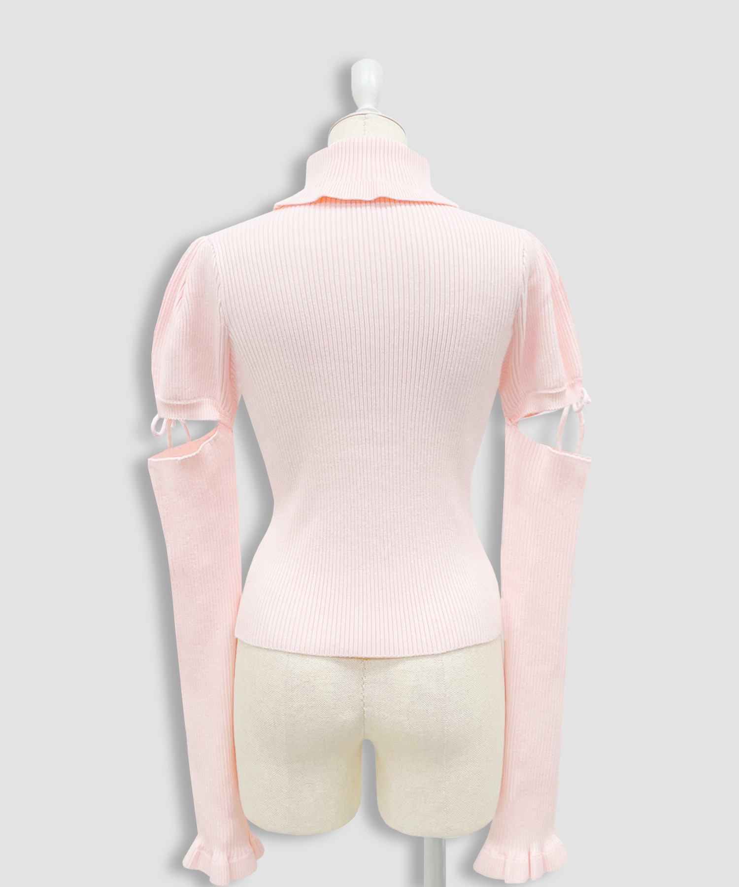 カットアウトラインストーンタートルニット