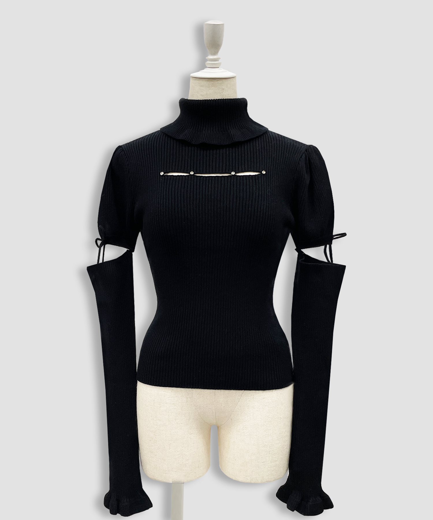 カットアウトラインストーンタートルニット