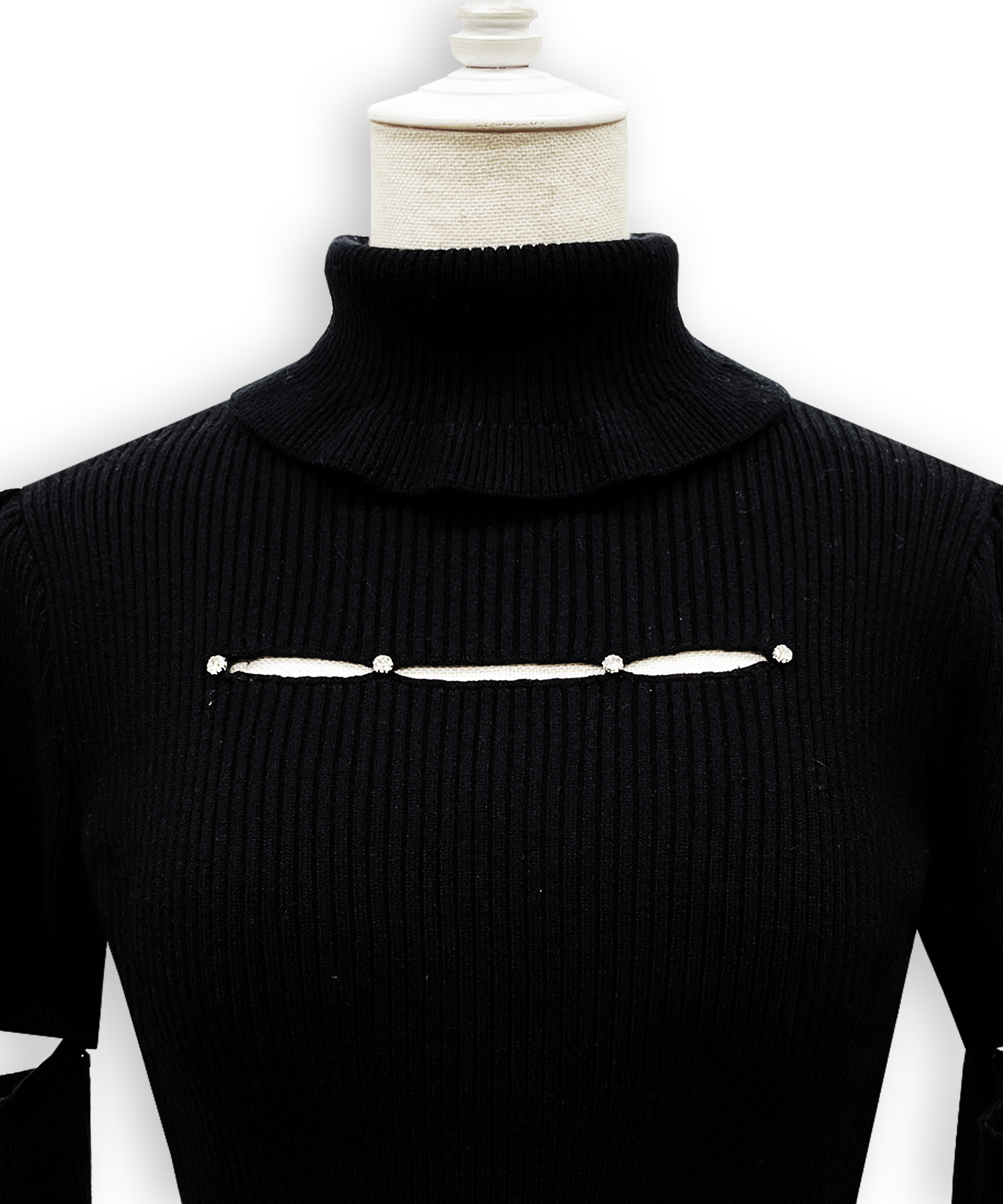 カットアウトラインストーンタートルニット