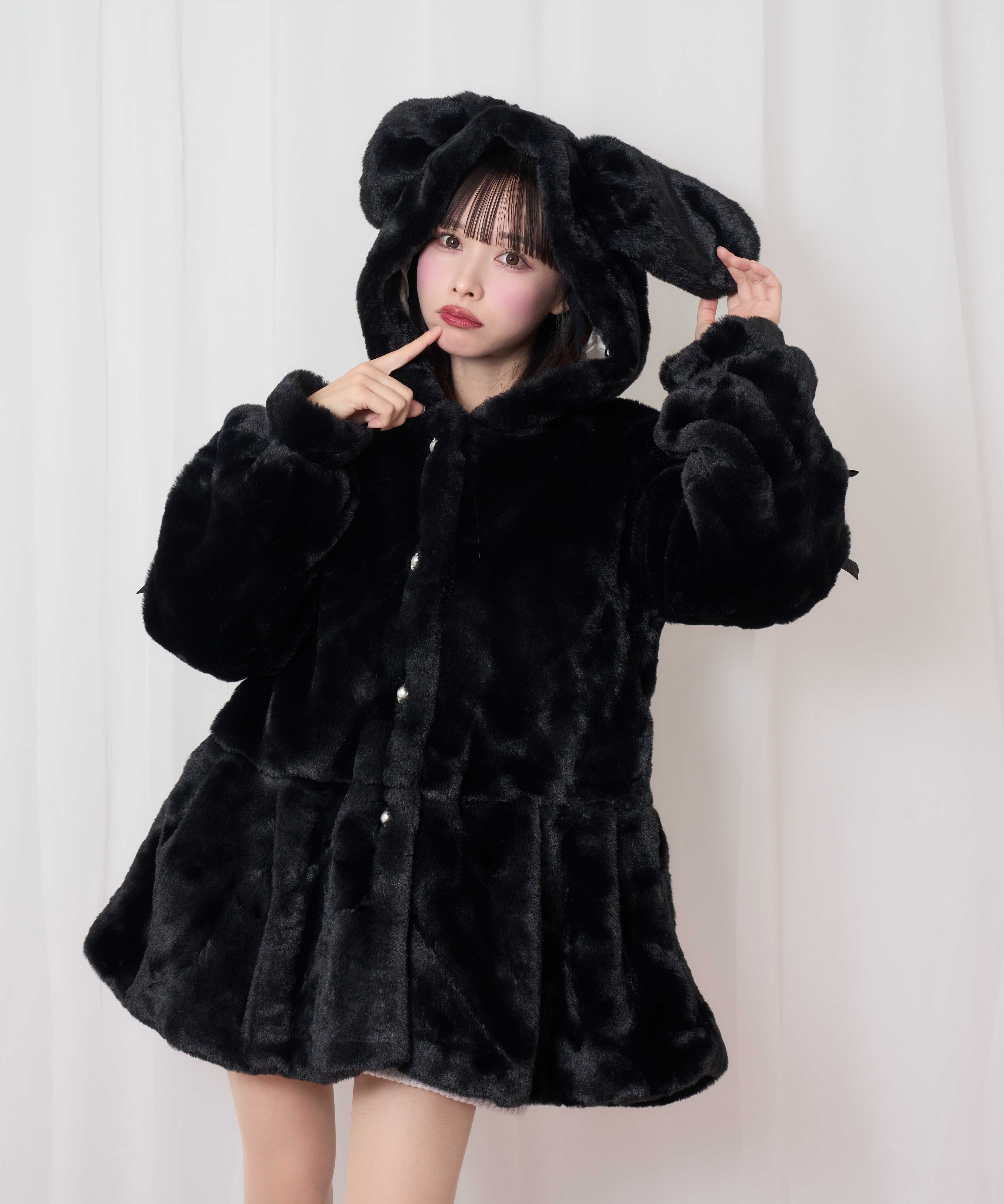 Honey Cinnamon うさみみエコファーコート うさみみエコファーコート – BUNNY APARTMENT