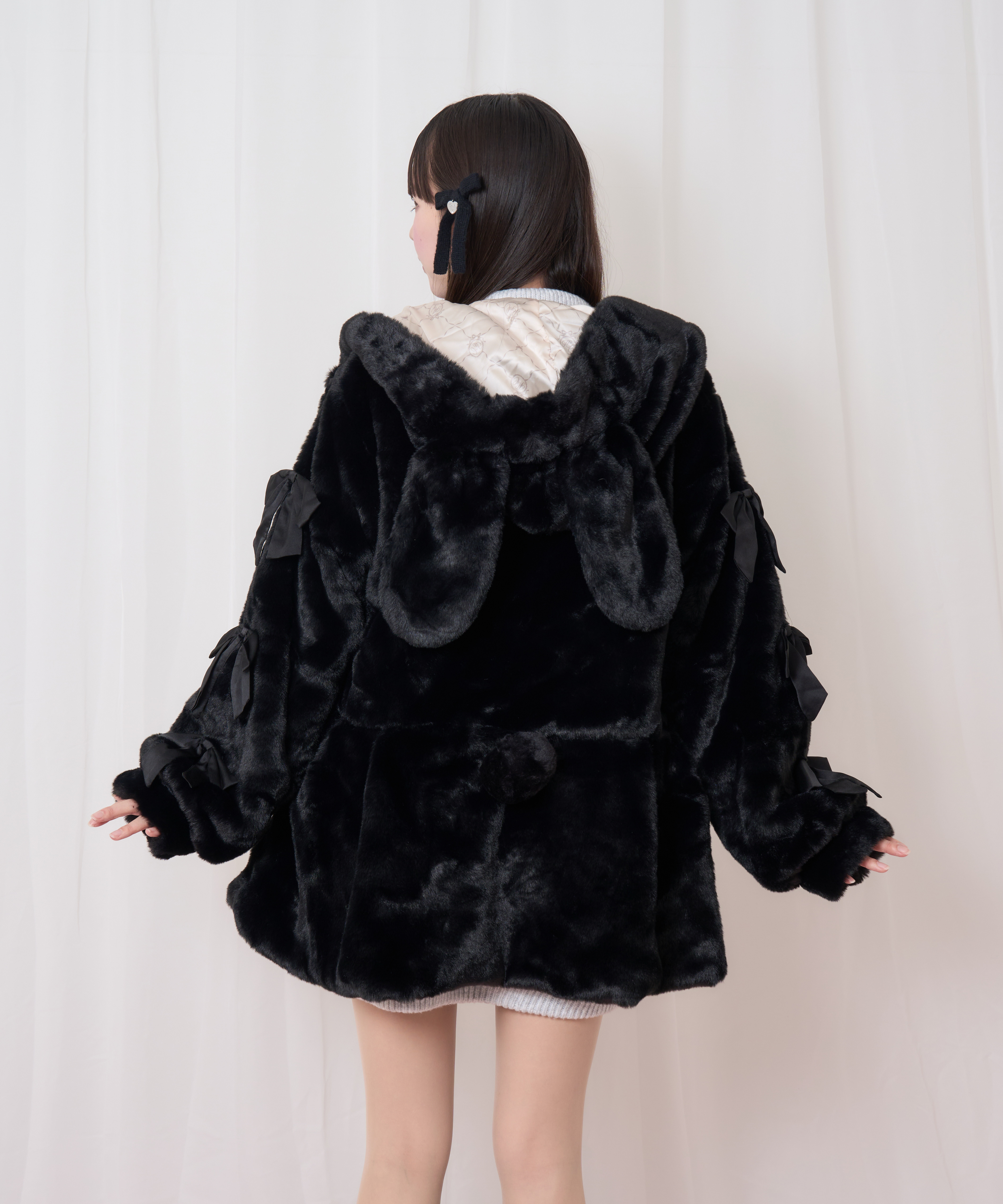 うさみみエコファーコート – BUNNY APARTMENT