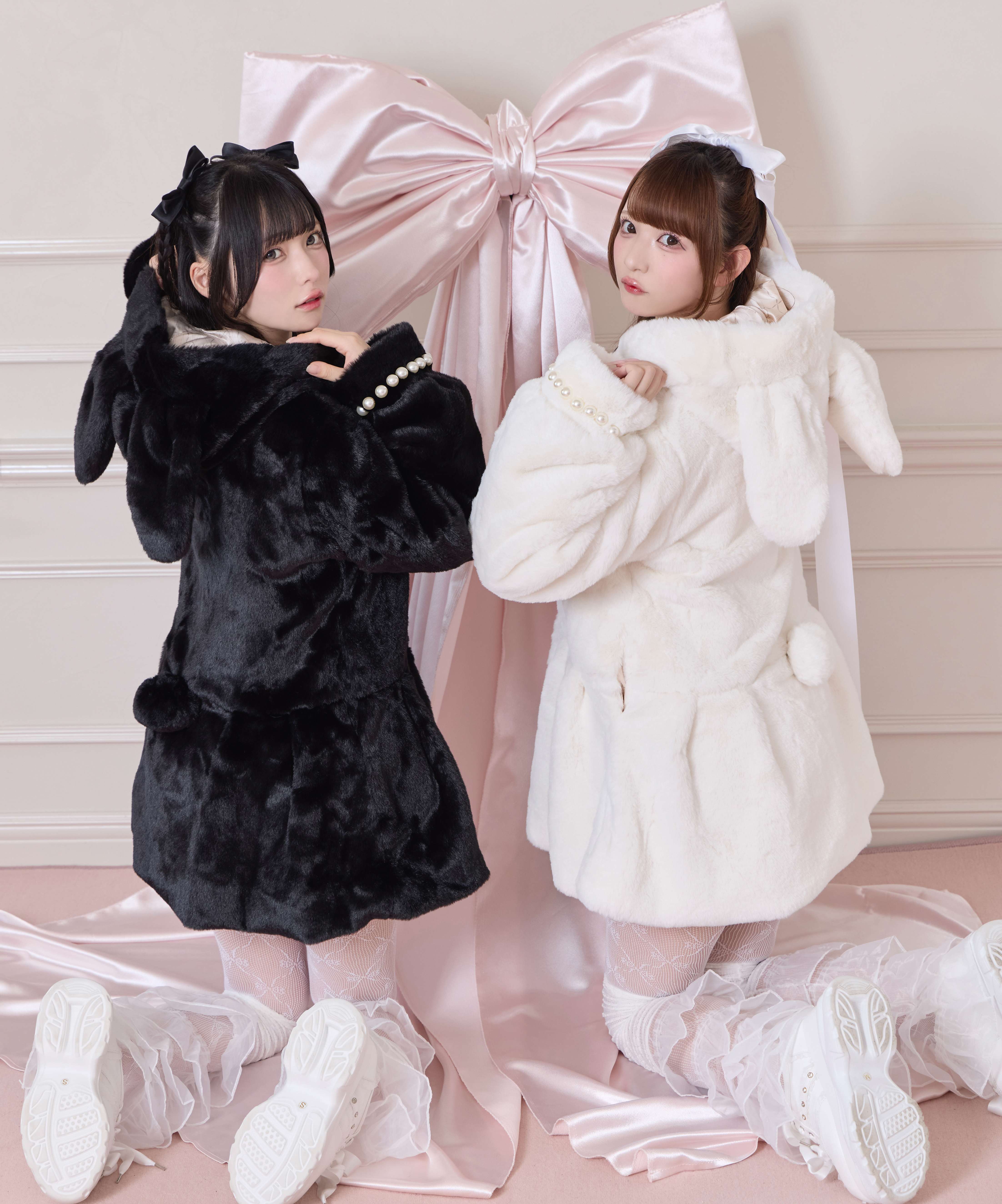 ぽんぽんリボンうさみみエコファーコート