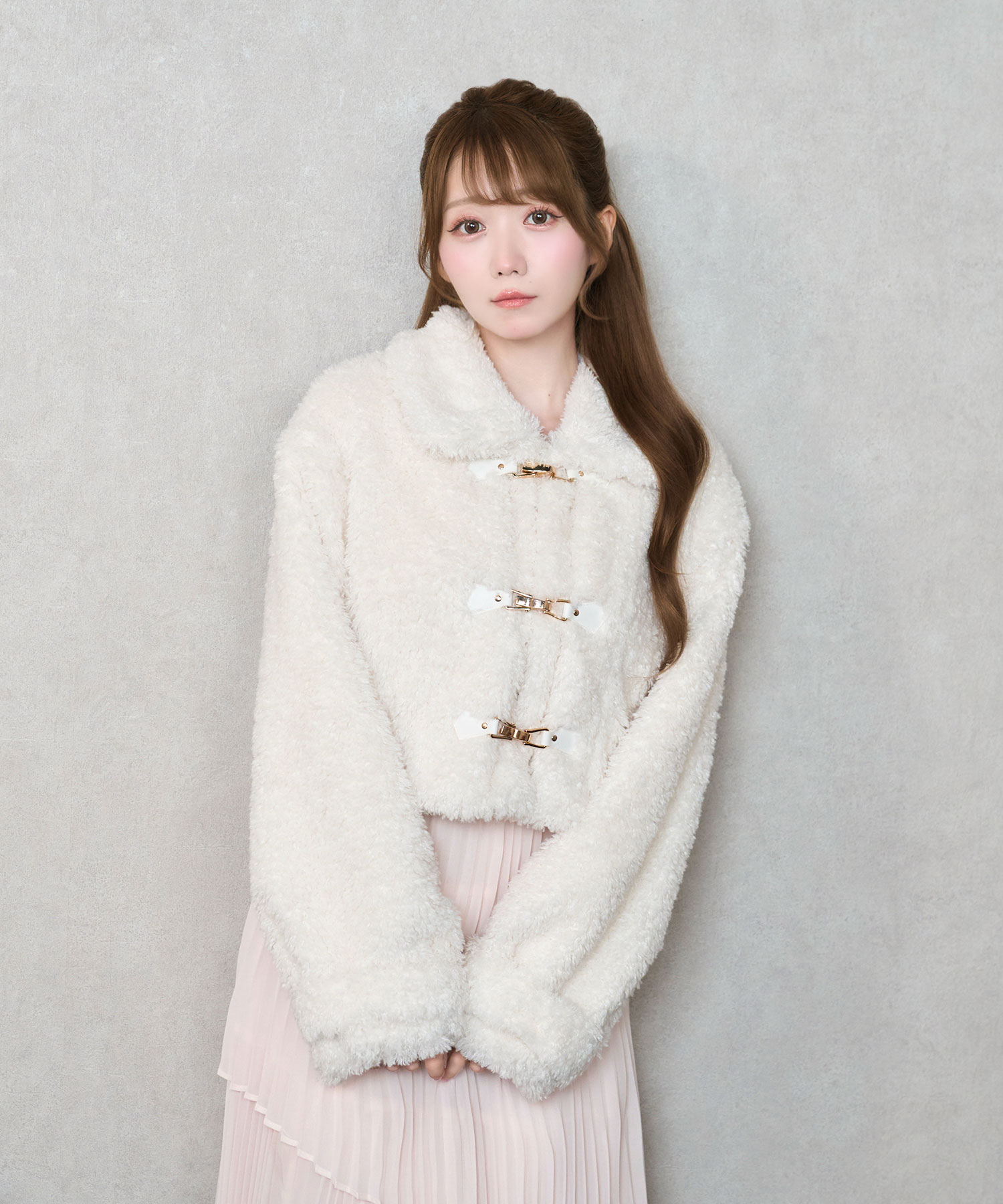 bit fur coat – BUNNY APARTMENT