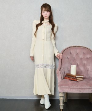 Mermaid lace knit dress