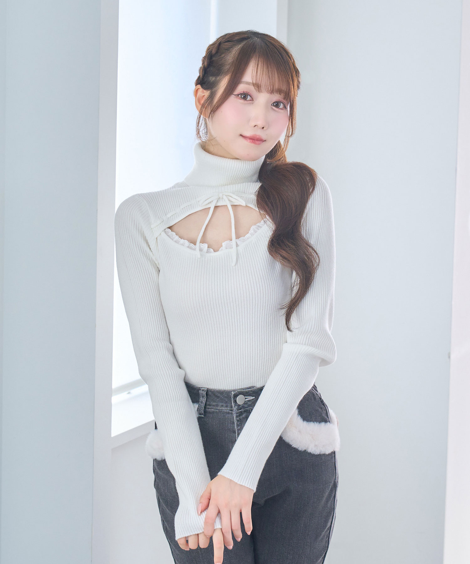 Keyhole H/N knit tops