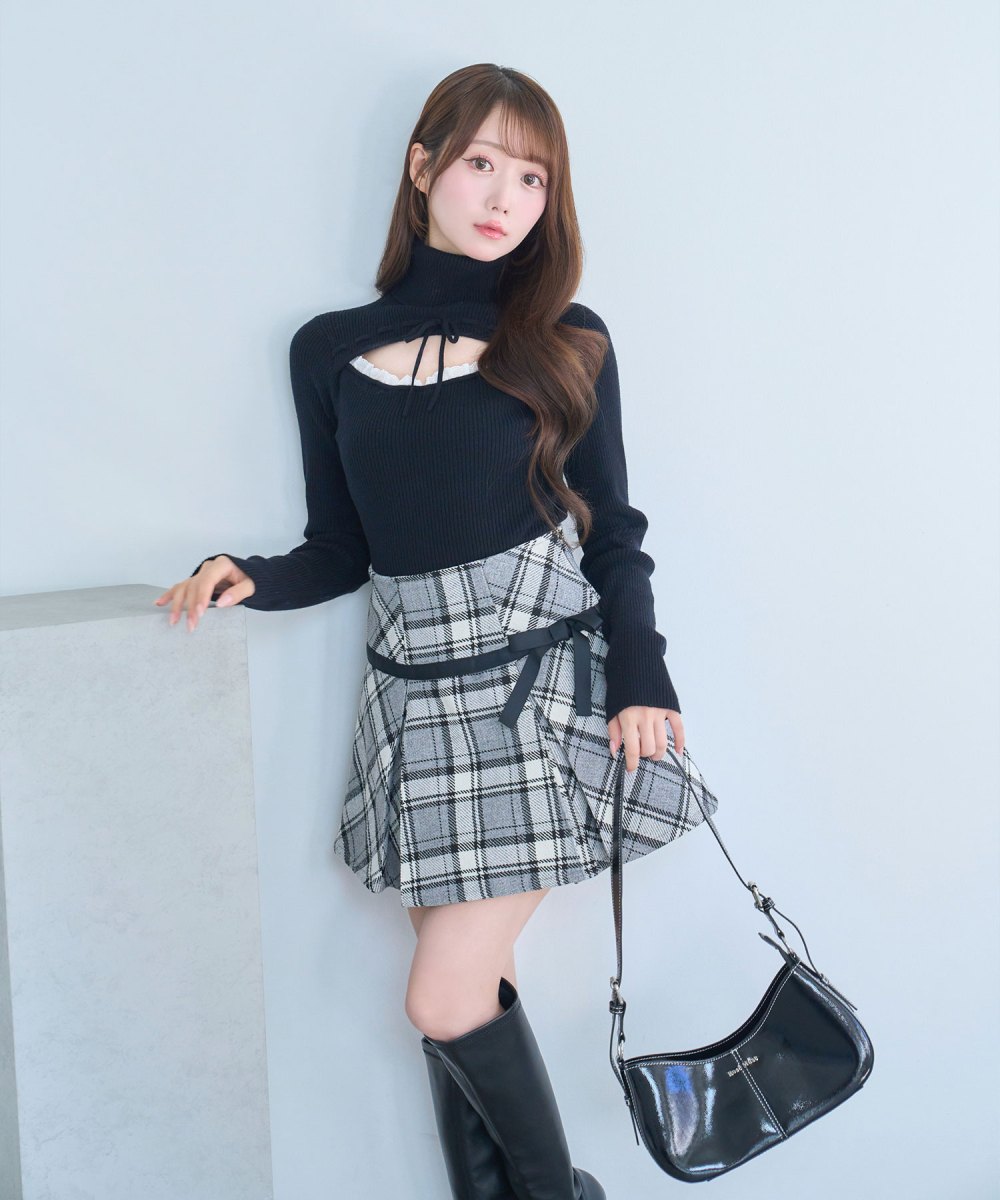 Keyhole H/N knit tops