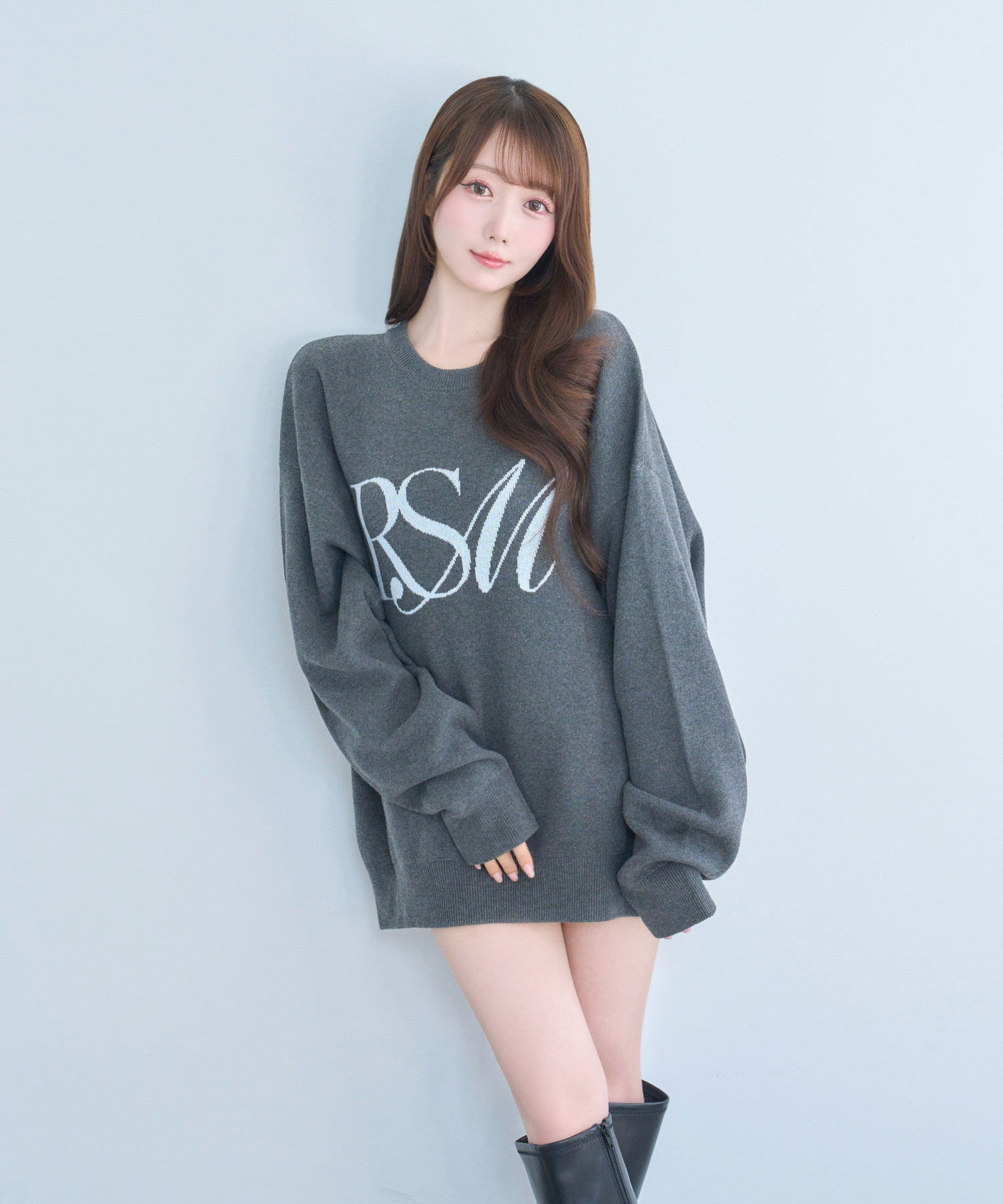 Over sized logo jaquard knit – BUNNY APARTMENT