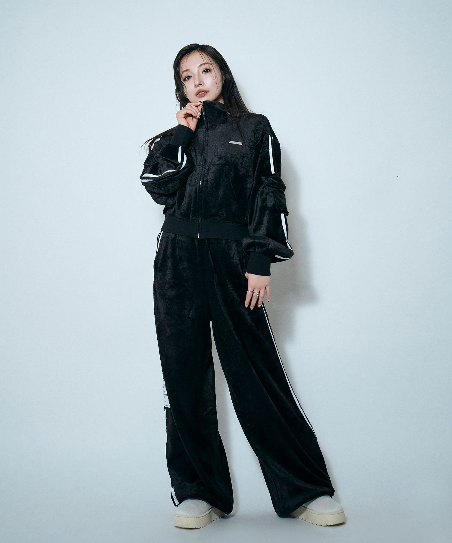 ラインボアジャージセット