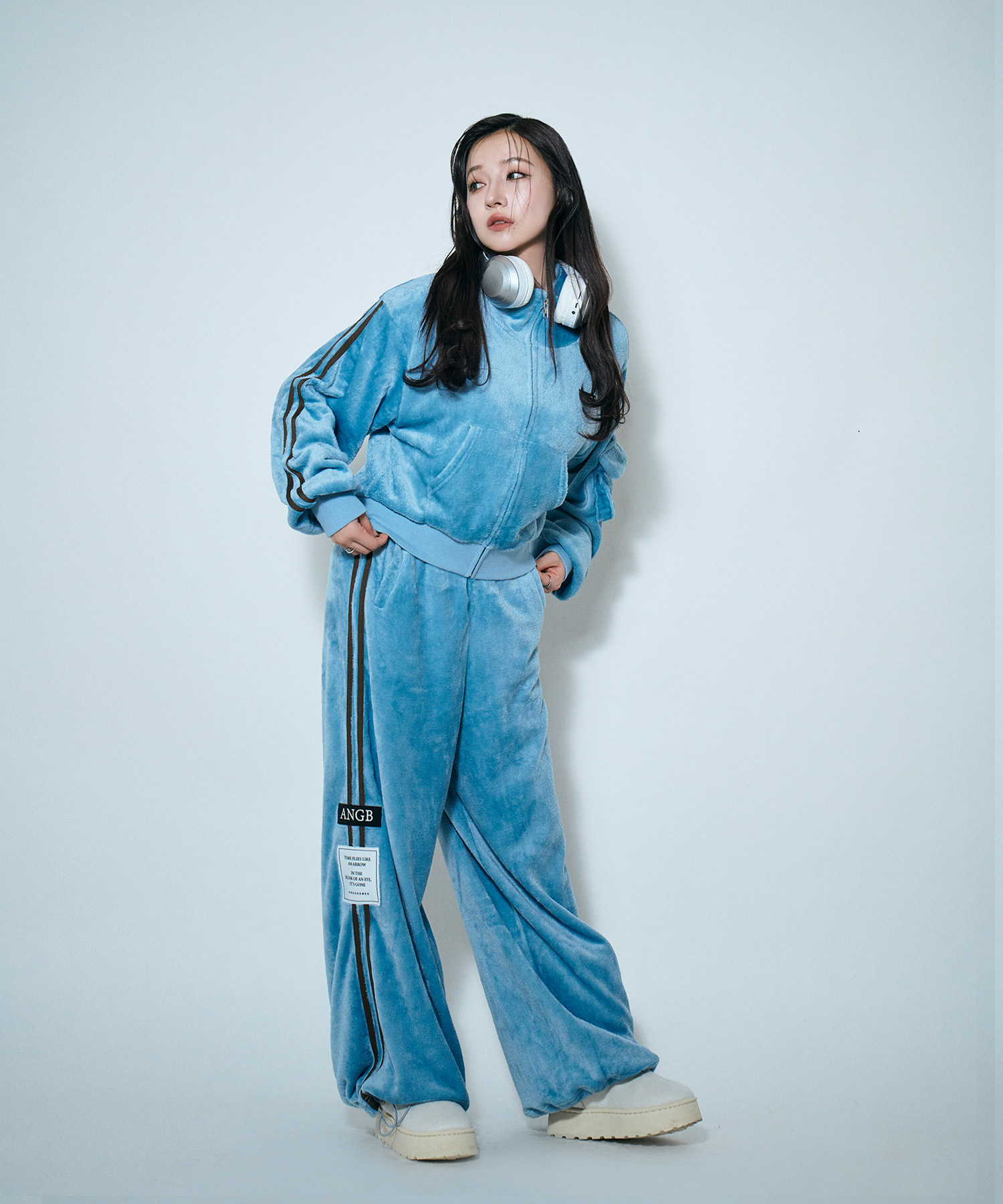 ラインボアジャージセット