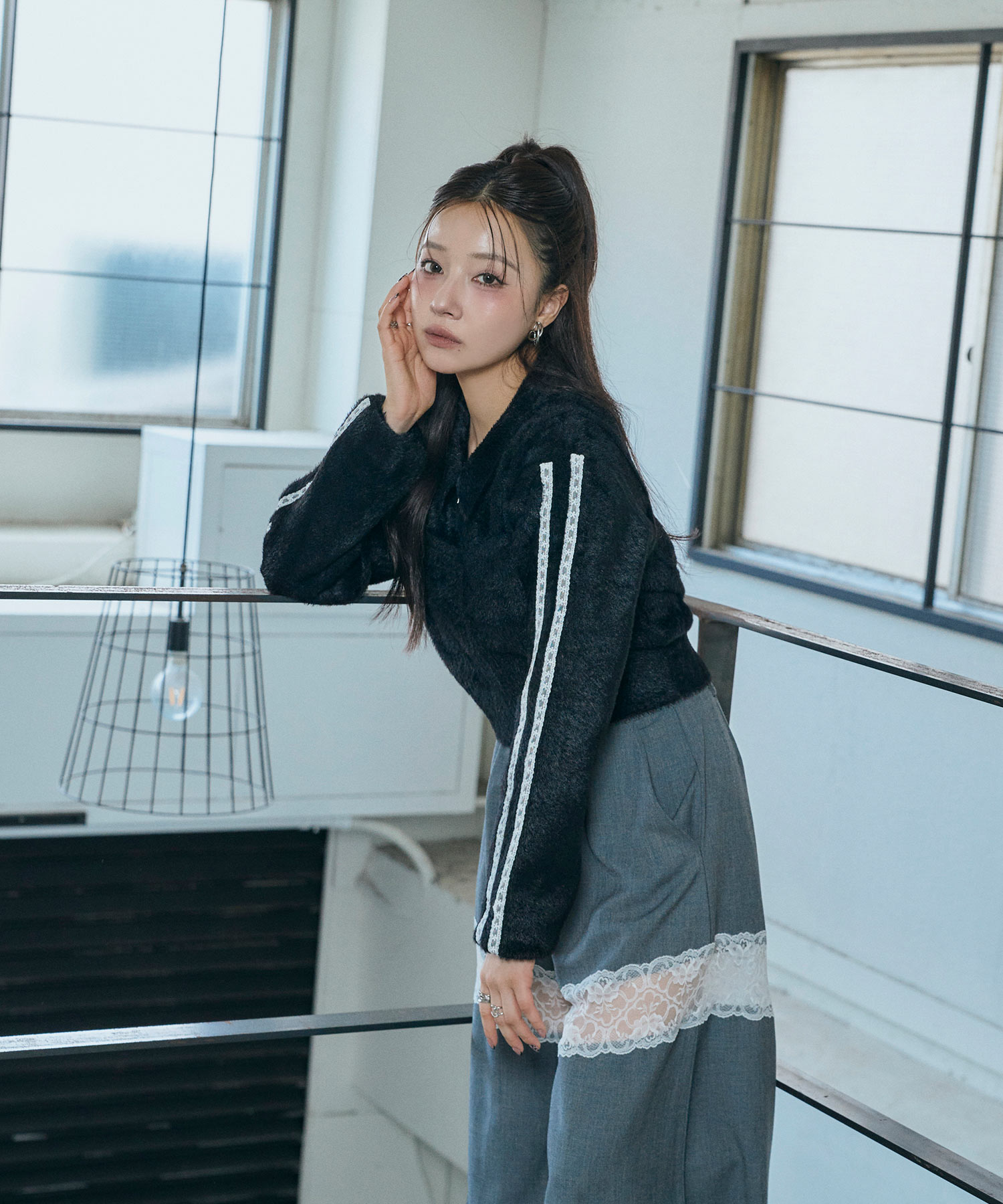 レースビスチェニット