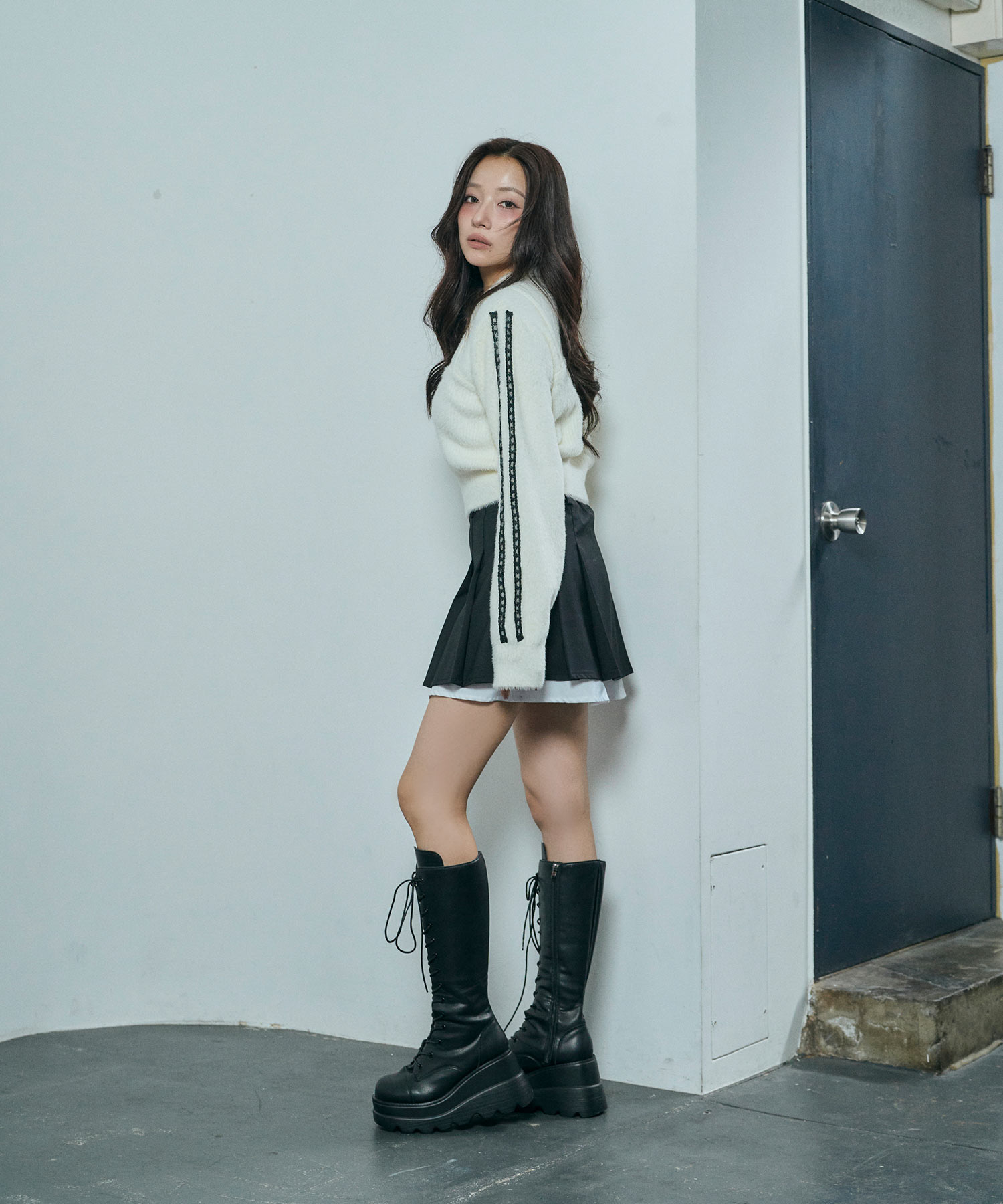 レースビスチェニット