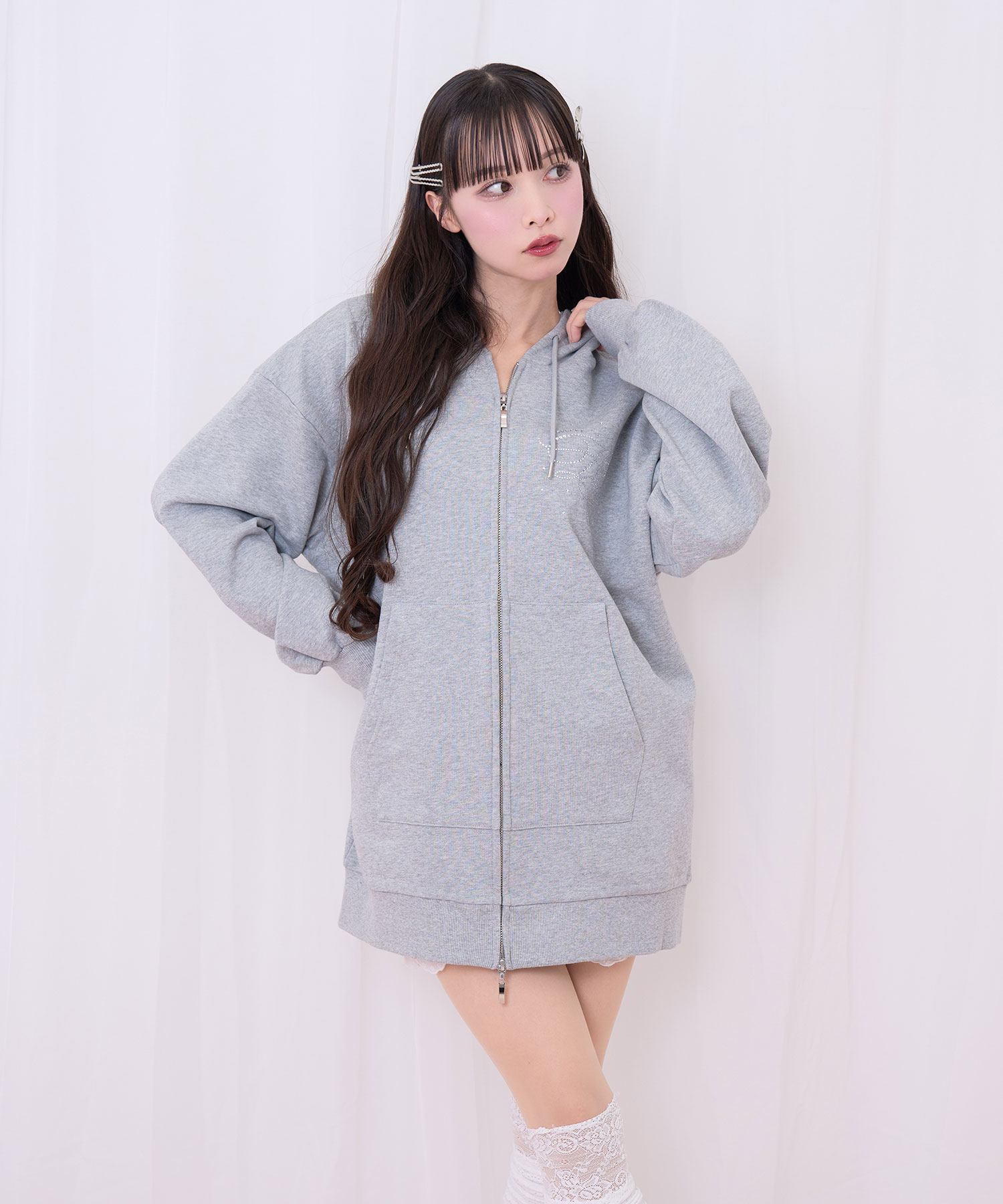 羽ビジュージップパーカー