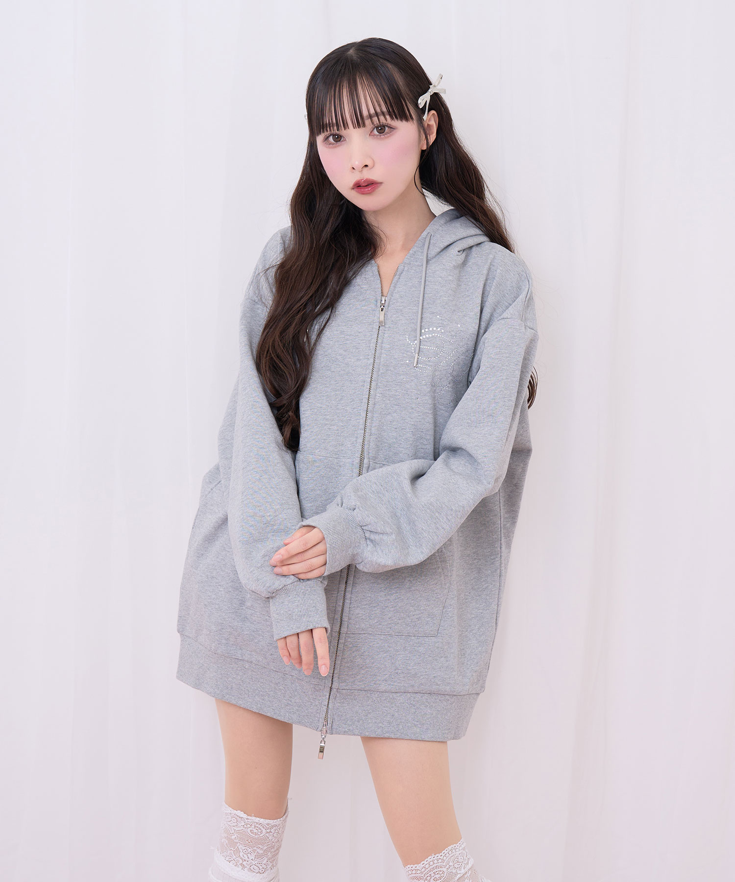 羽ビジュージップパーカー