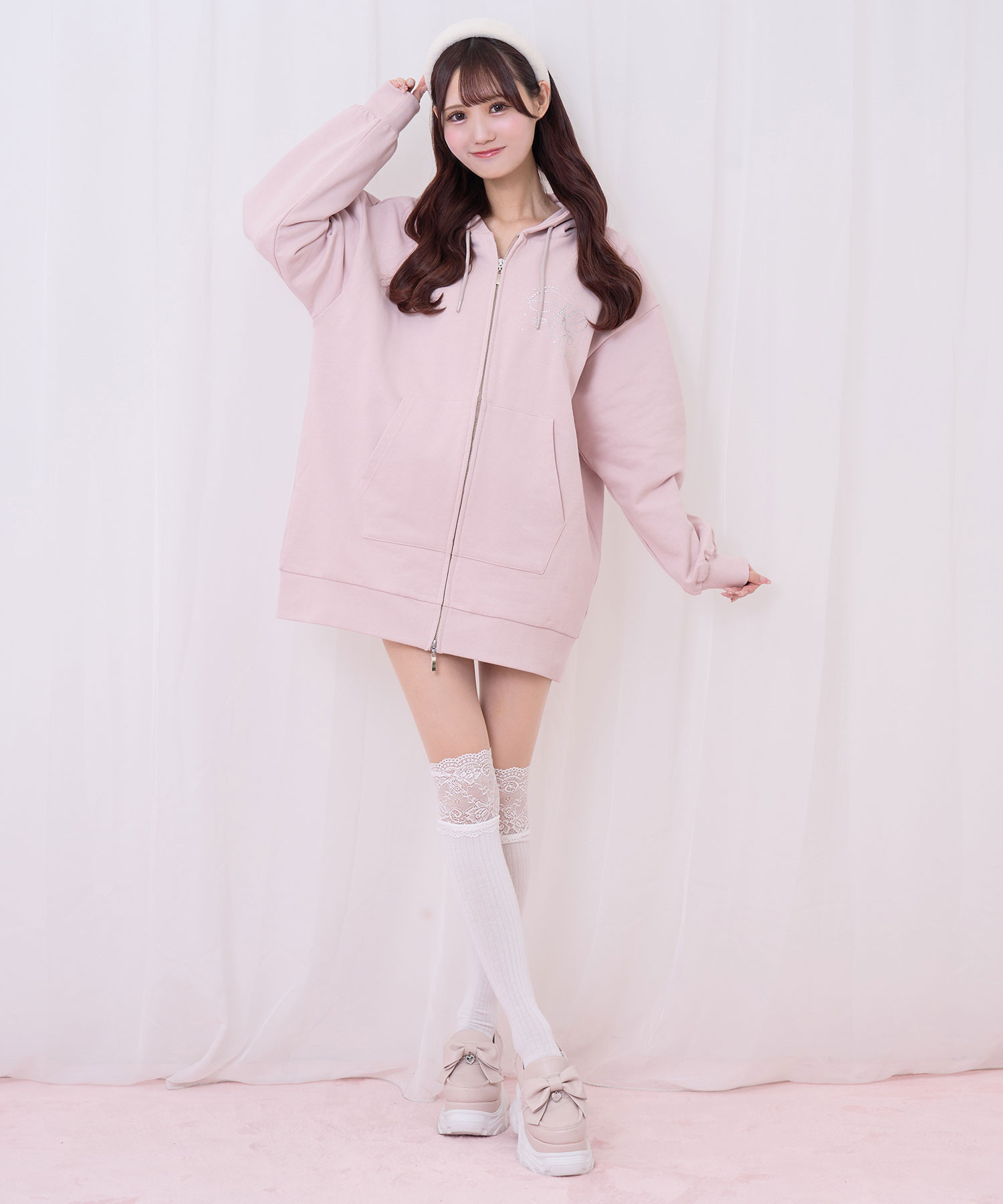 羽ビジュージップパーカー