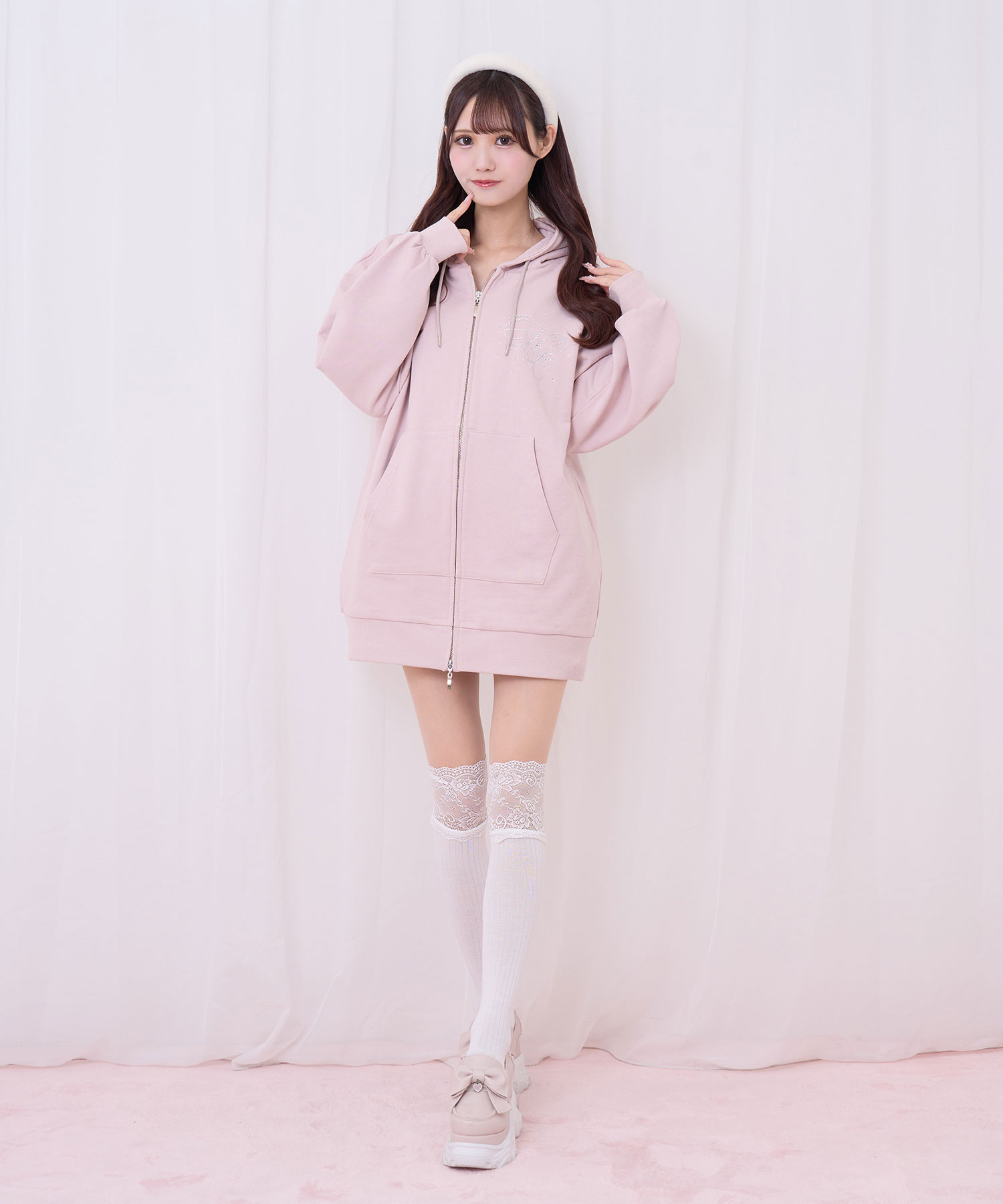 羽ビジュージップパーカー