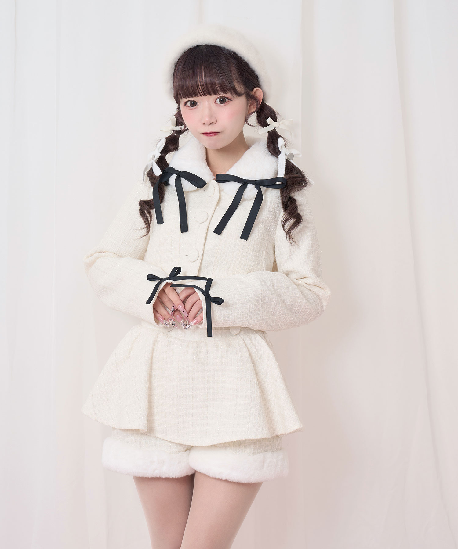 裾ファーツイードペプラムショートパンツ