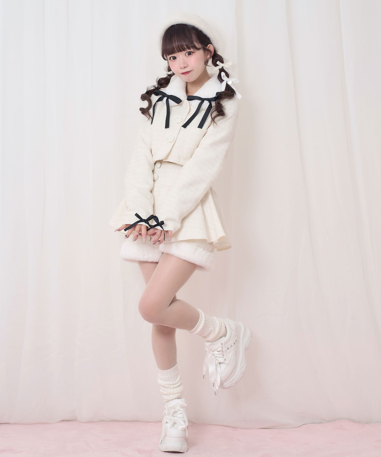 裾ファーツイードペプラムショートパンツ