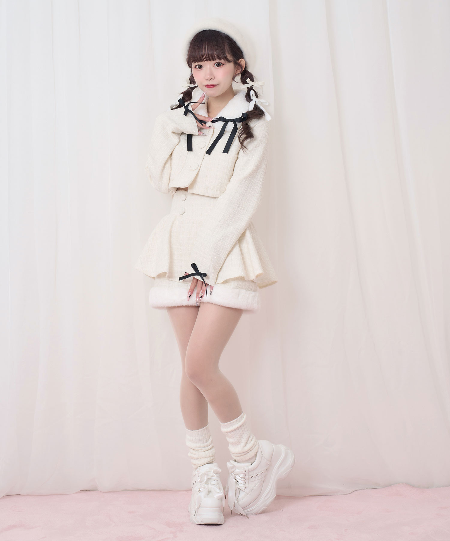 裾ファーツイードペプラムショートパンツ