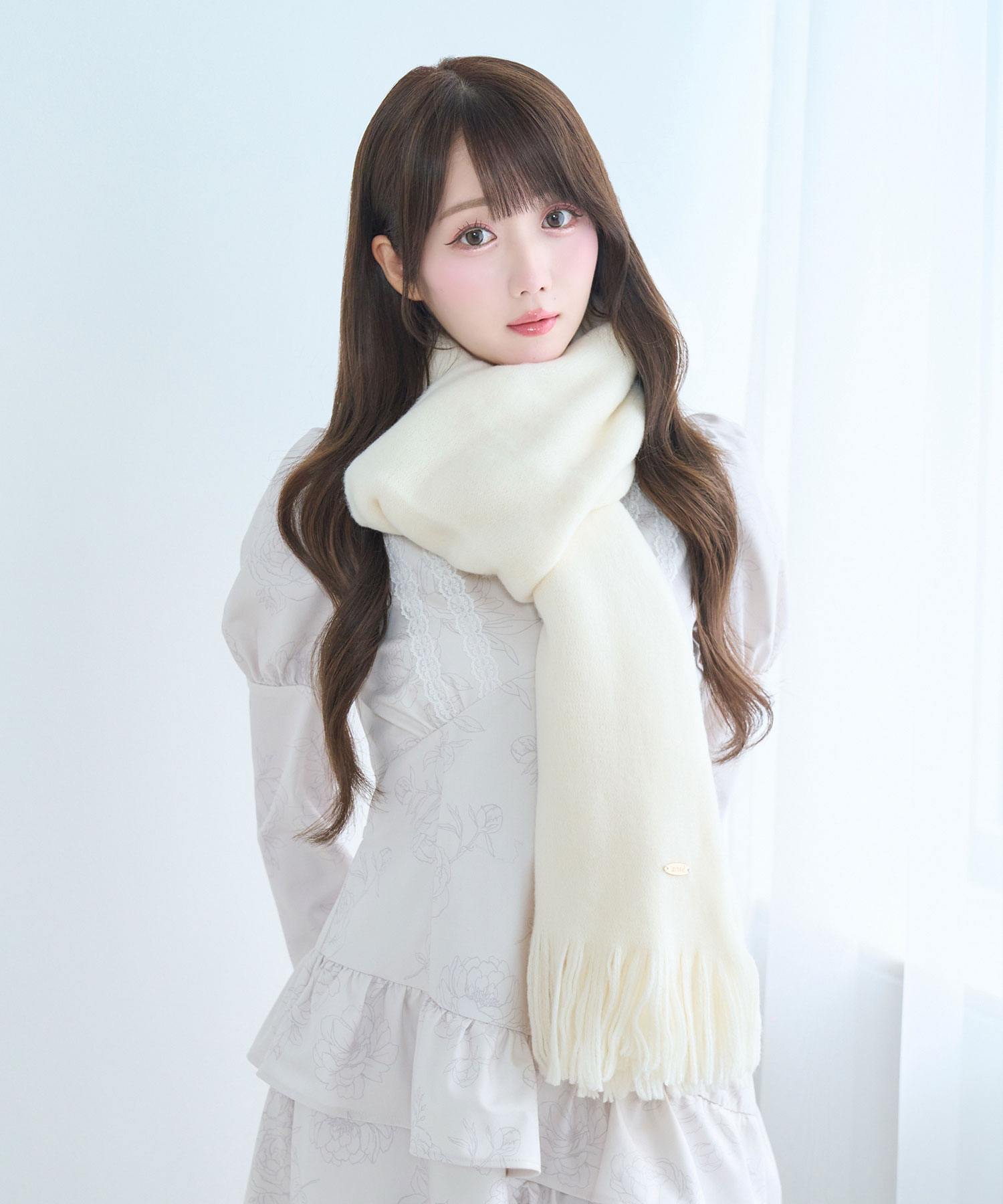 Ros Muse ロゼミューズ fluffy big stole アイボリー Fluffy big stole – BUNNY APARTMENT