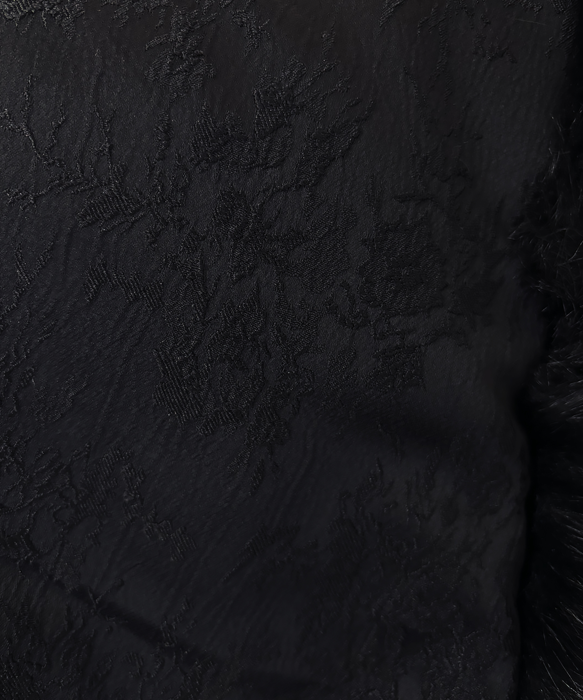 Jaquard mid-length down coat