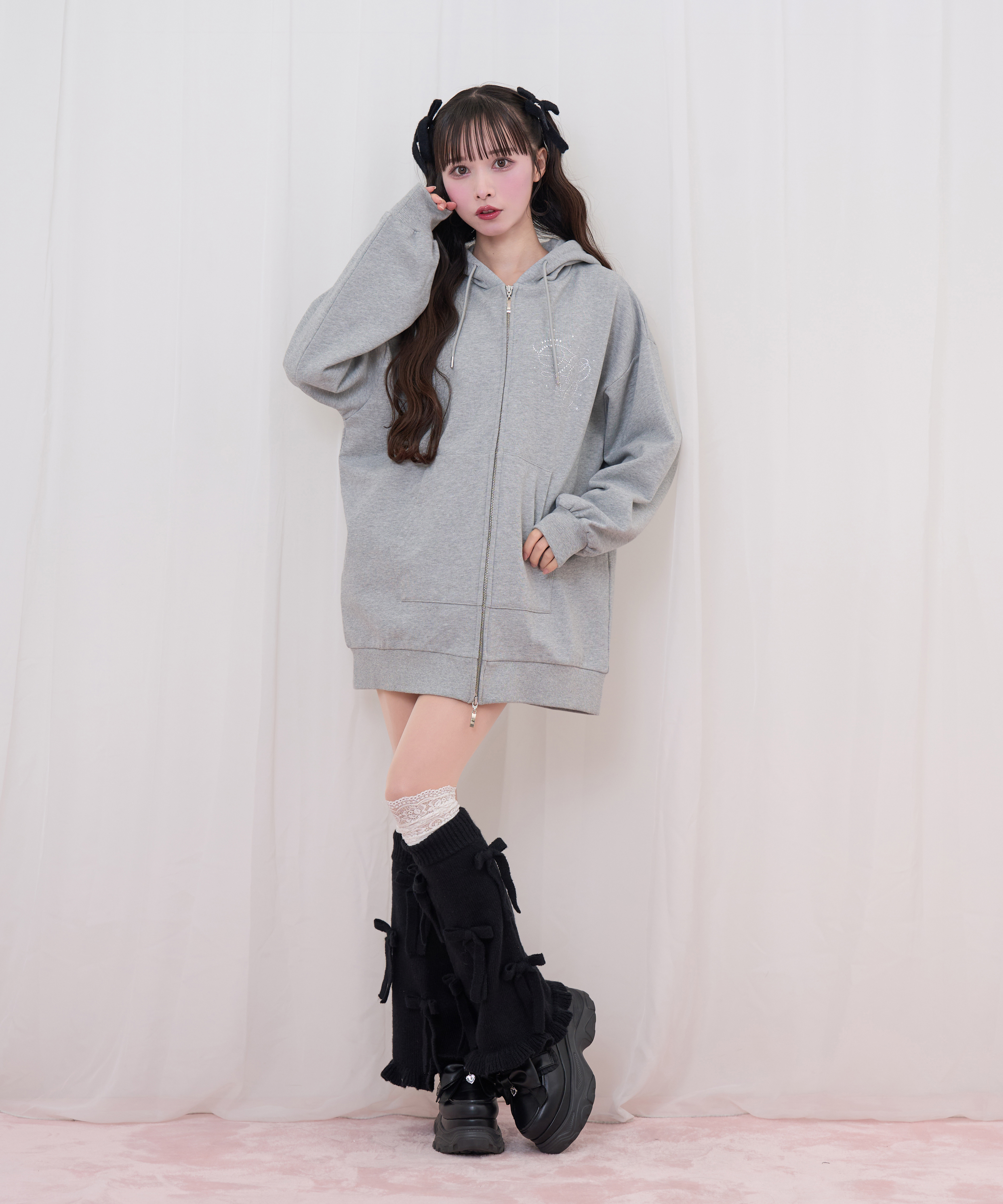 羽ビジュージップパーカー