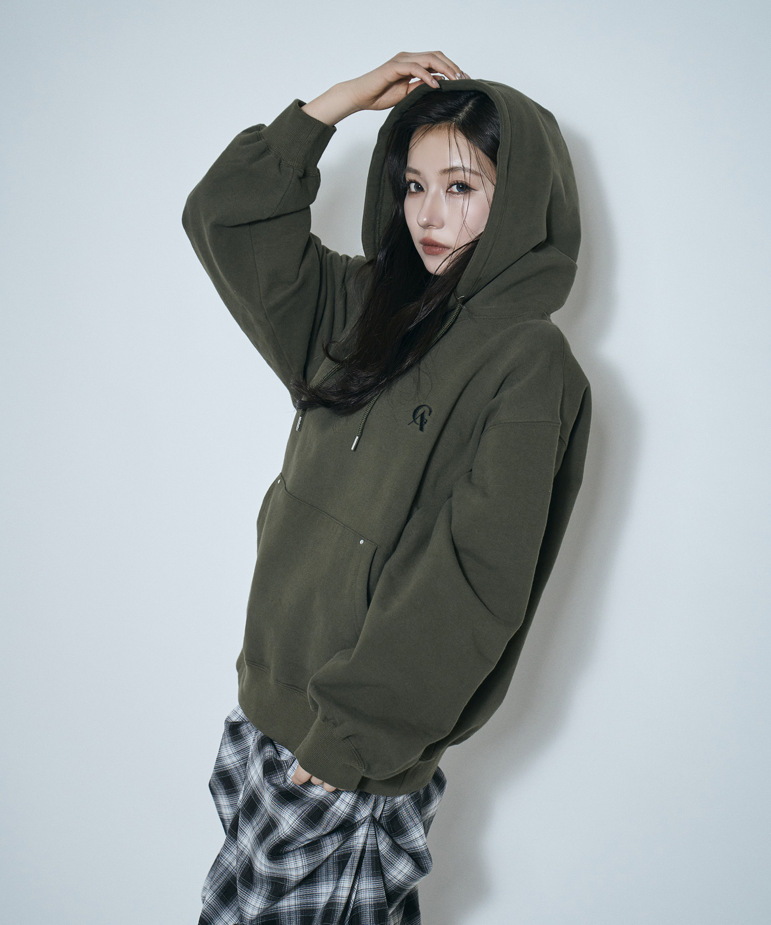 UNISEX 裏起毛パッチロゴパーカー