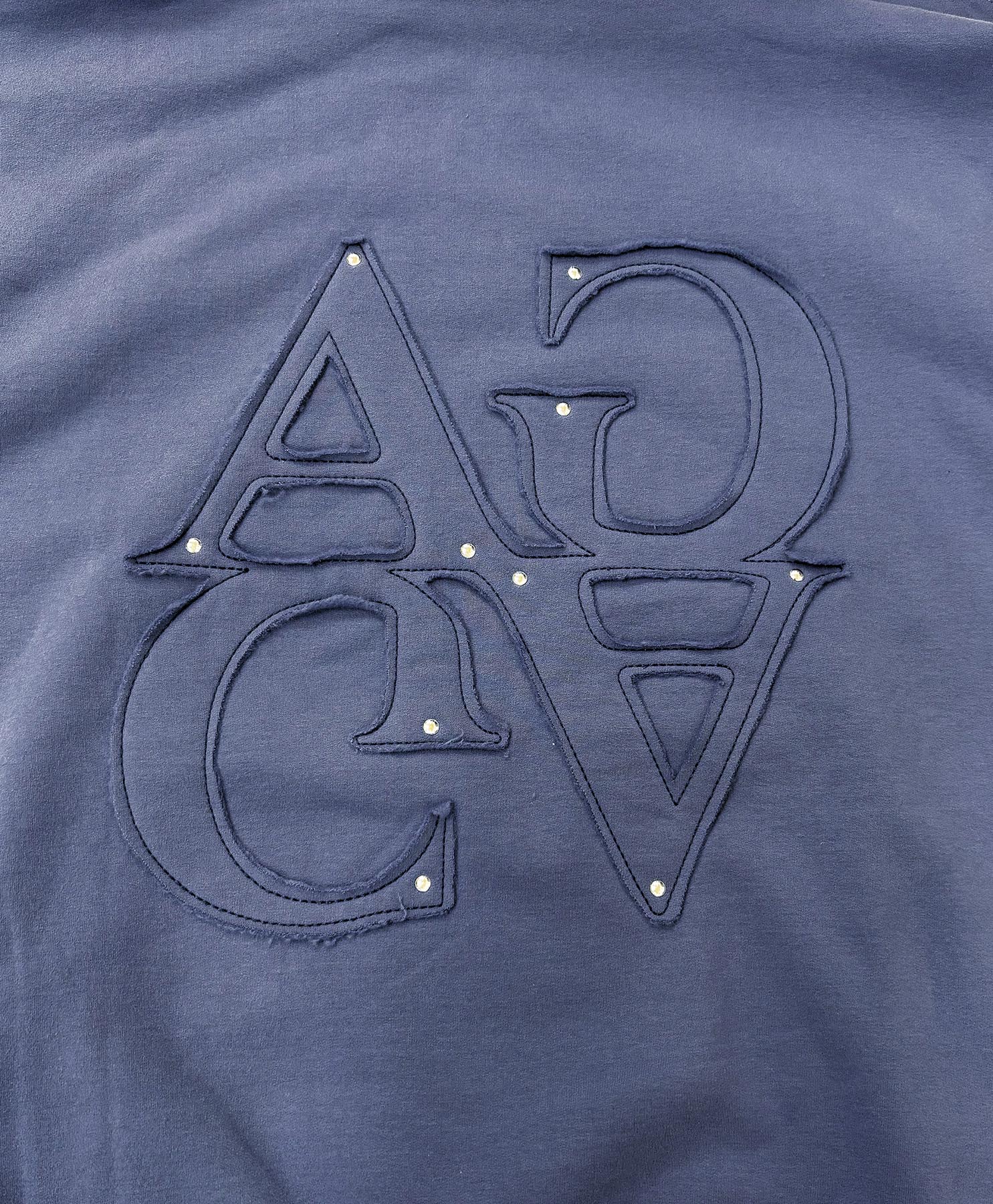 UNISEX 裏起毛パッチロゴパーカー