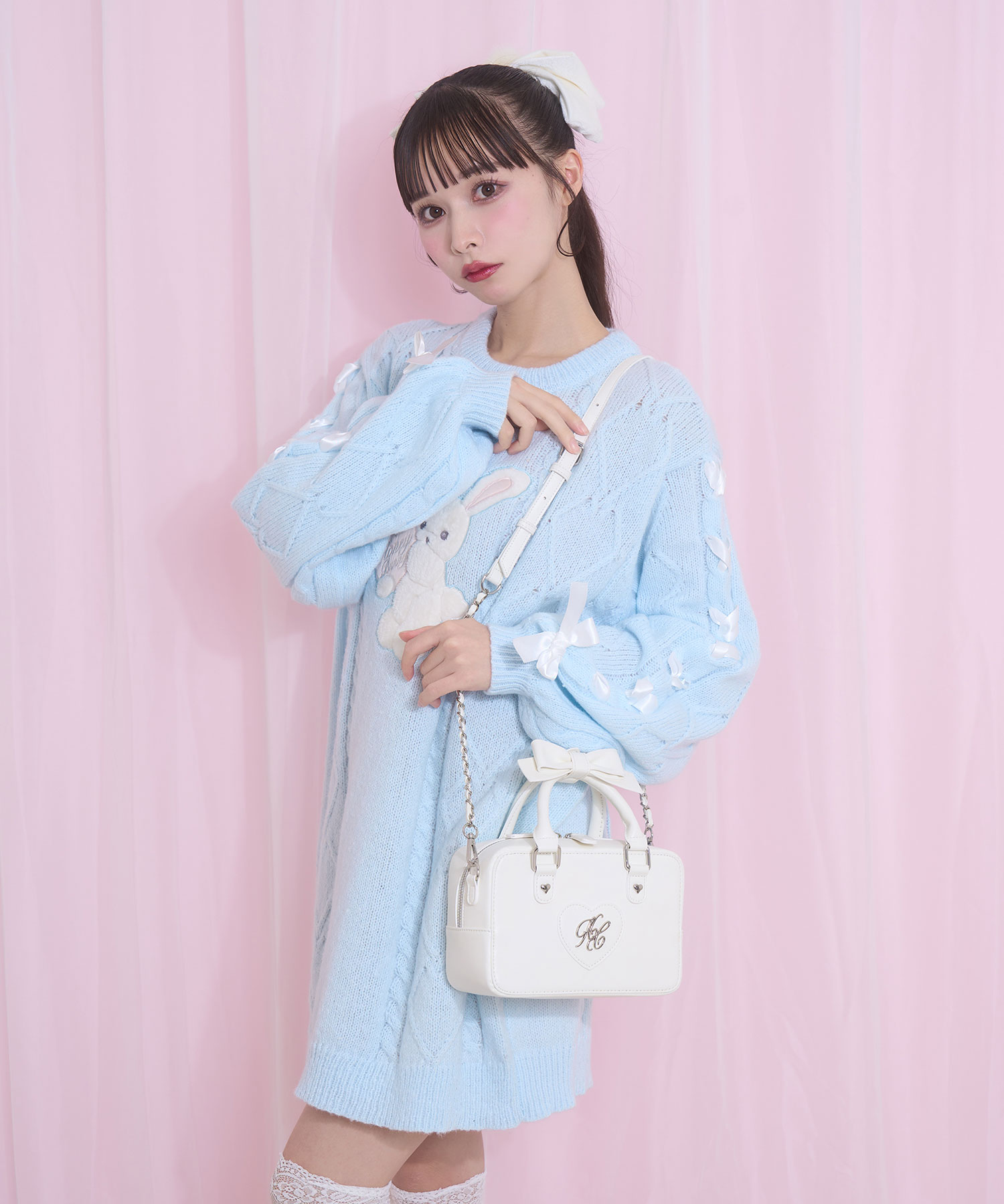 ハンドルリボンハートロゴバッグ