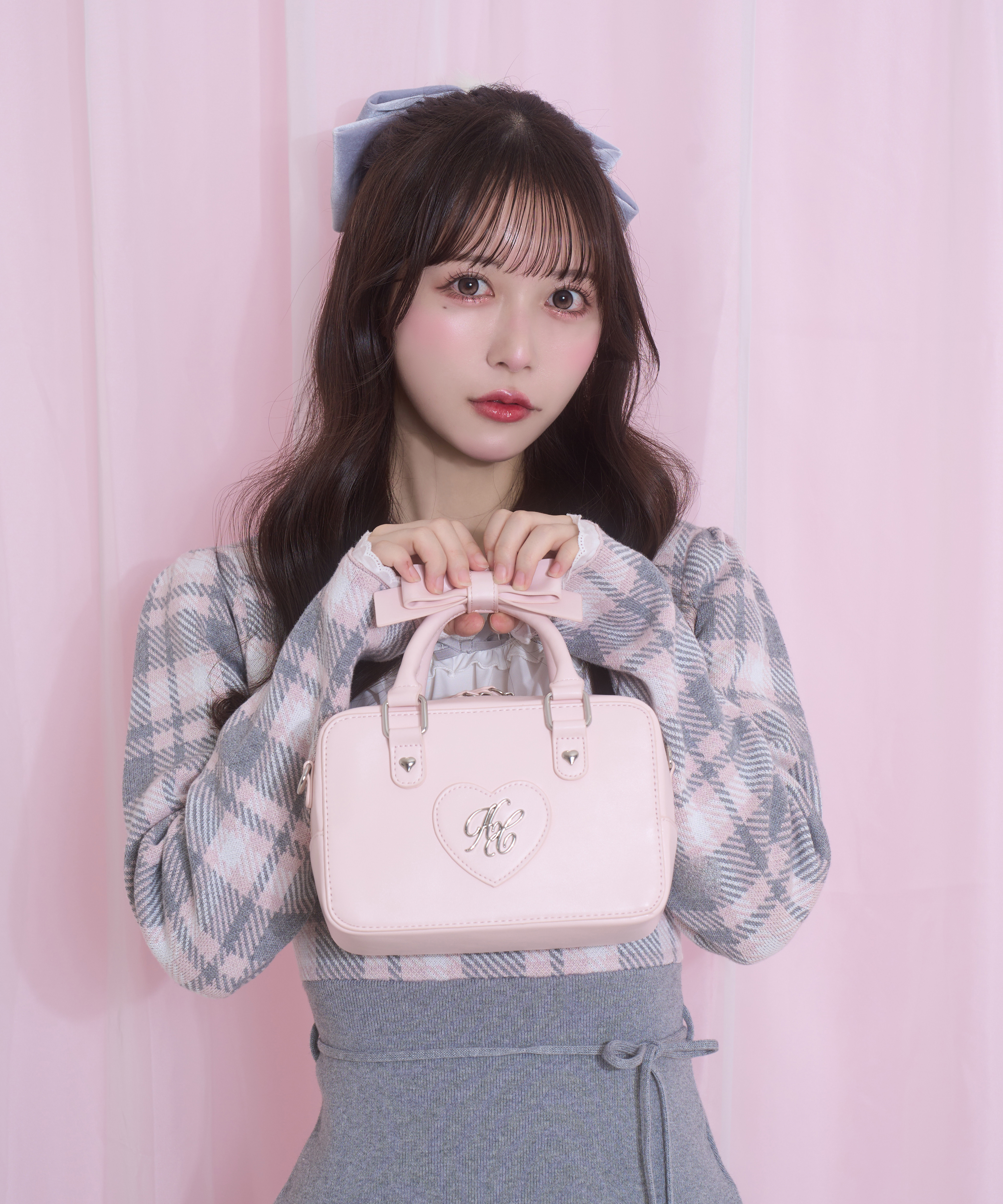 ハンドルリボンハートロゴバッグ