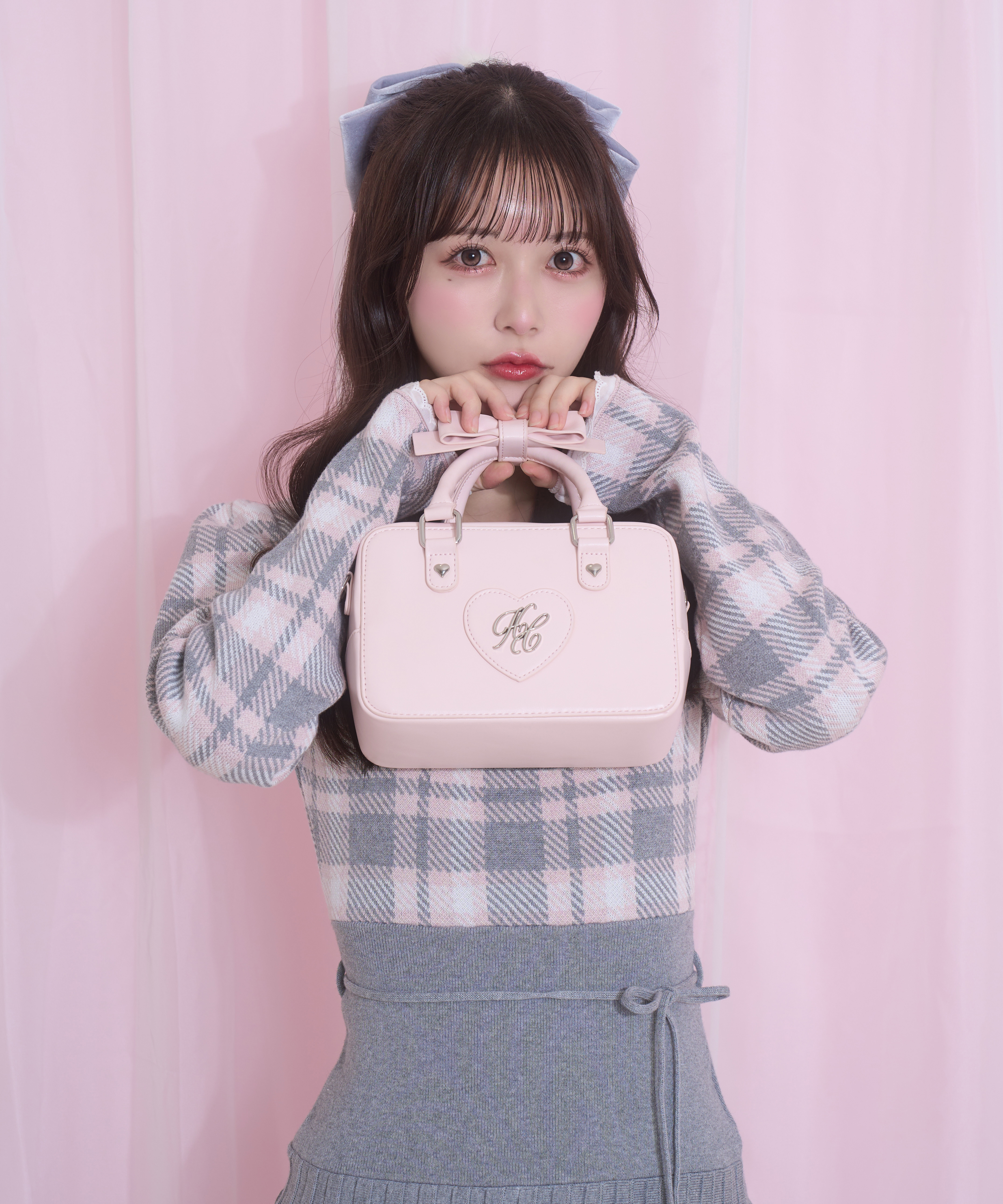 ハンドルリボンハートロゴバッグ