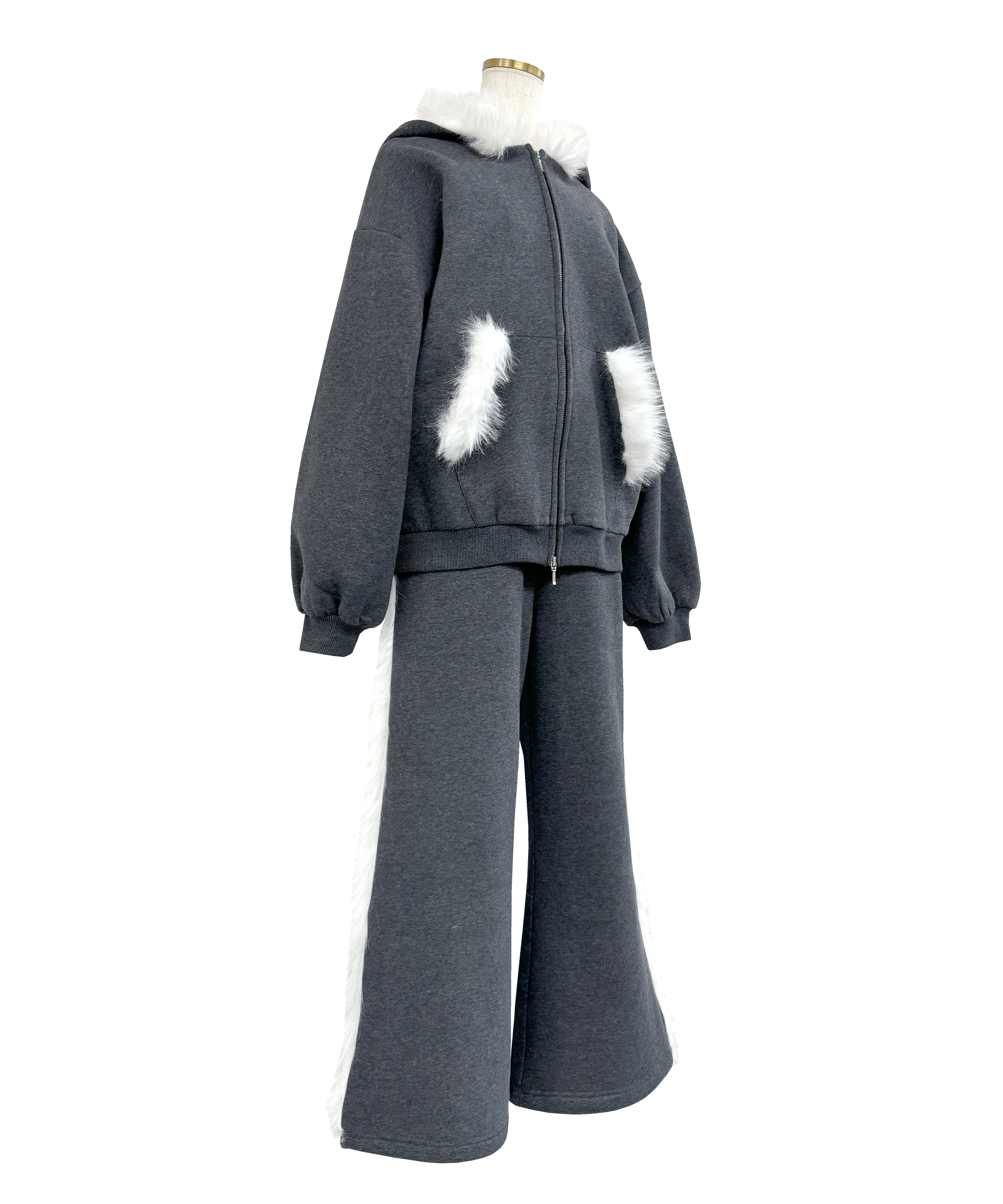 Fur trimming zip set up