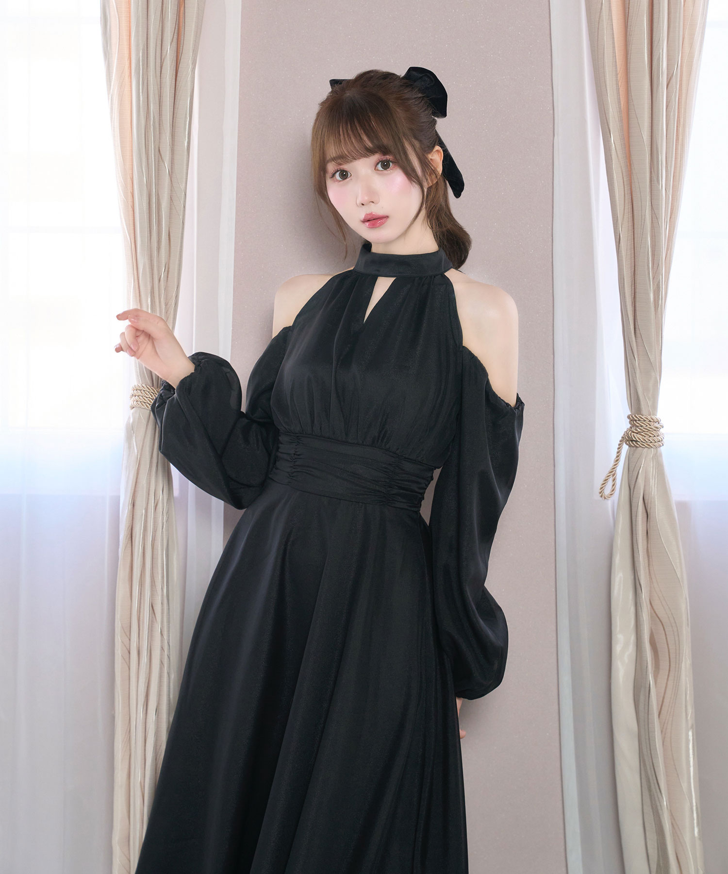 Open shoulder chiffon dress