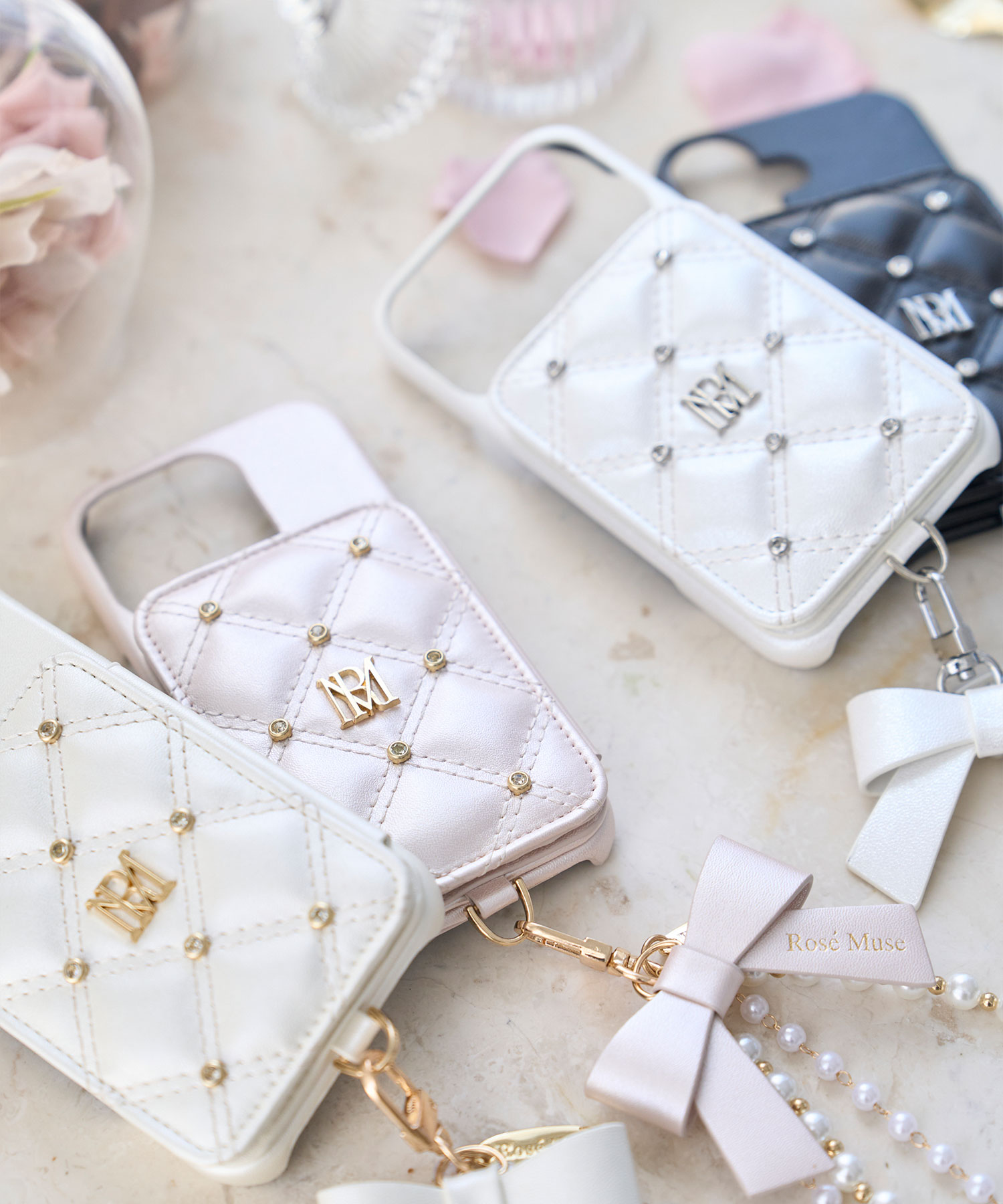 rosemuse ロゼミューズ スマホケース iPhone15pro アイボリー Rosé 