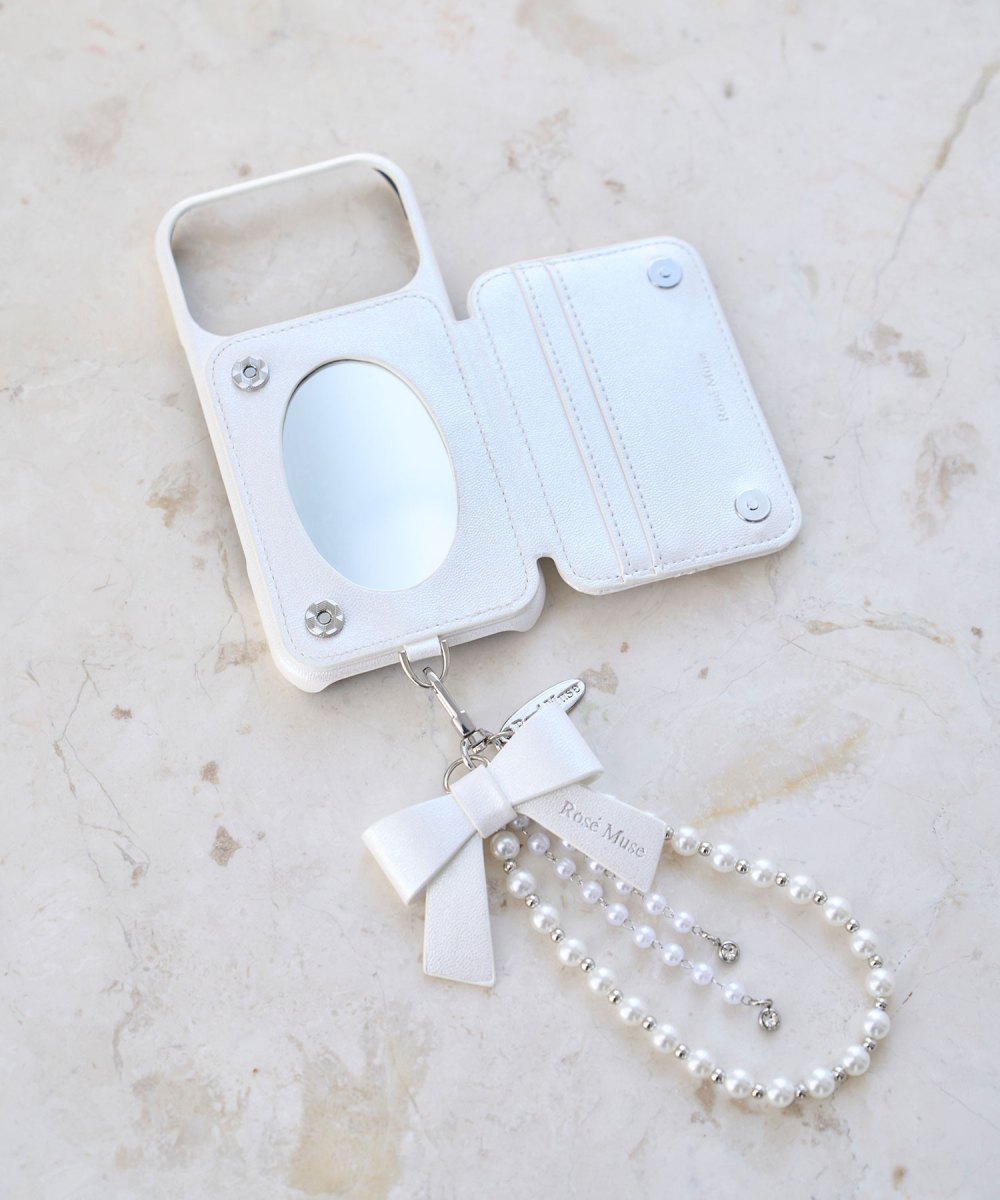 Quilting iPhone case with hand charm – BUNNY APARTMENT ひ*様 ロゼミューズ iPhone17Pro ケース ホワイト Rosé Mus