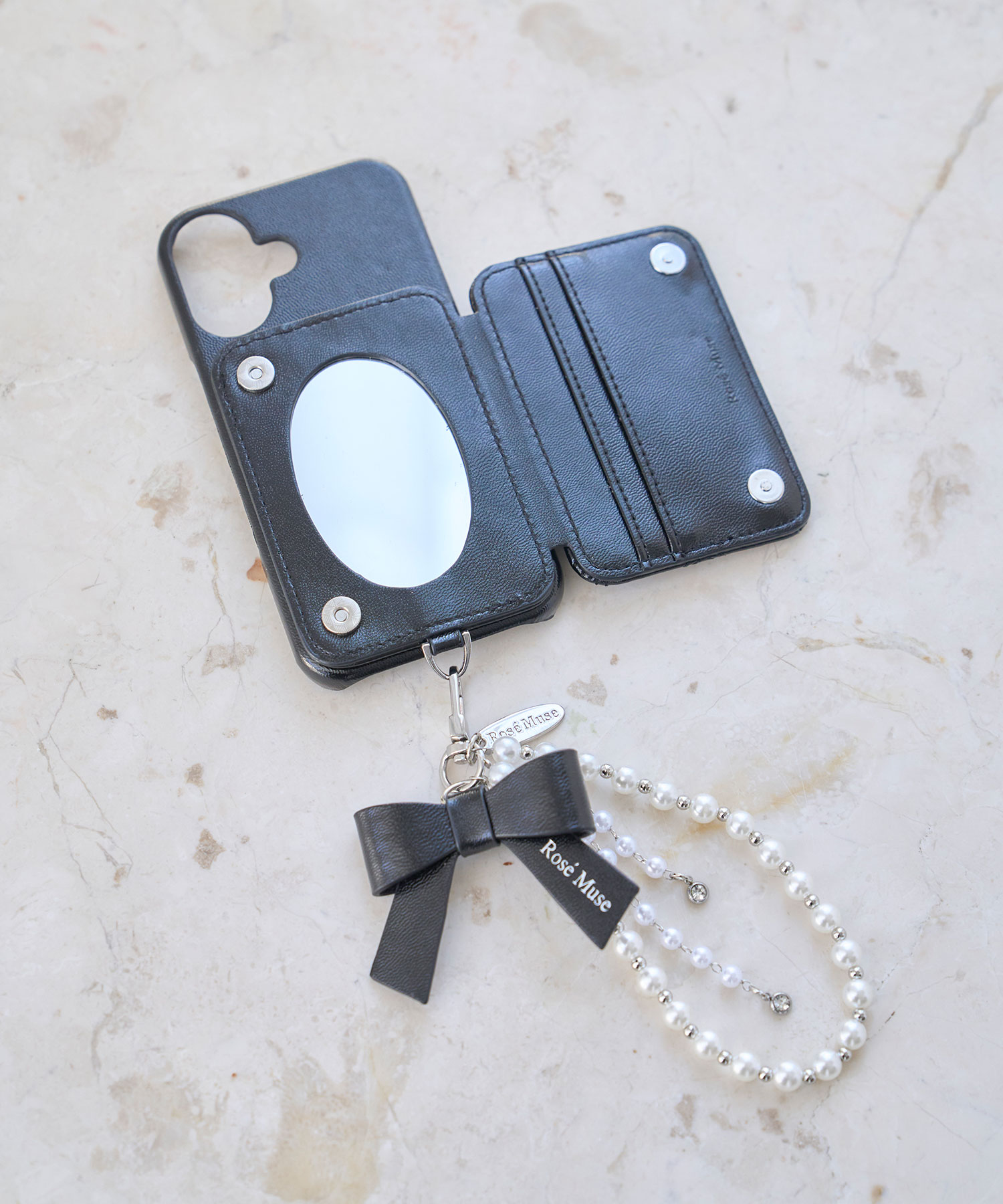 Rose Muse ロゼミューズ iPhoneケース iPhone15 ブラック Quilting 