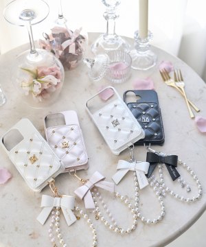 Quilting iPhone case with hand charm