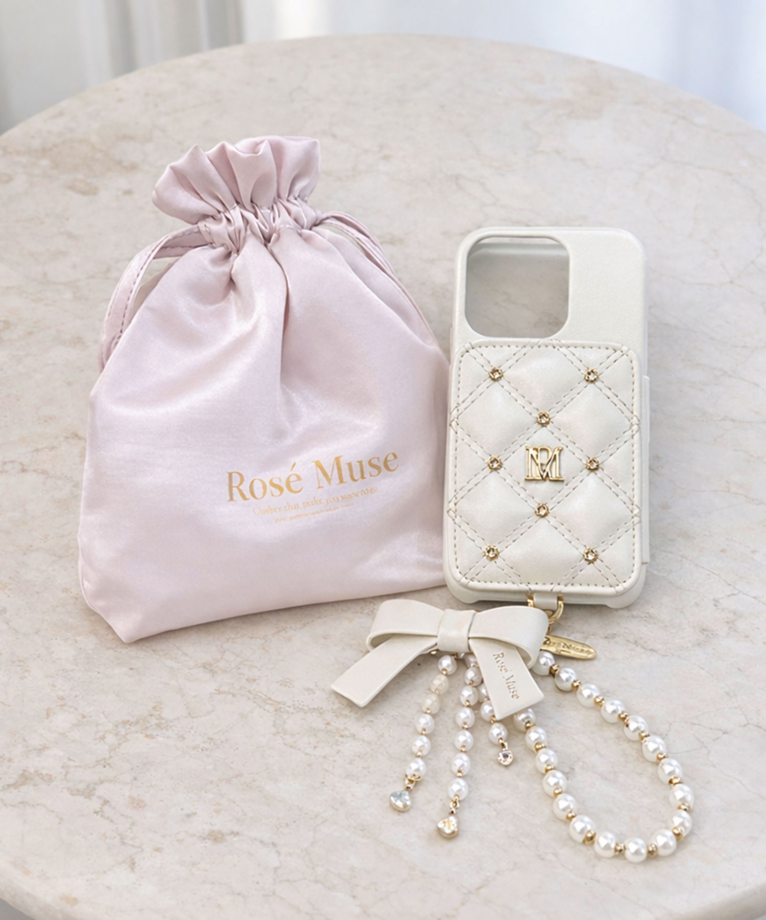 受注予約】Quilting iPhone case with hand charm – BUNNY APARTMENT