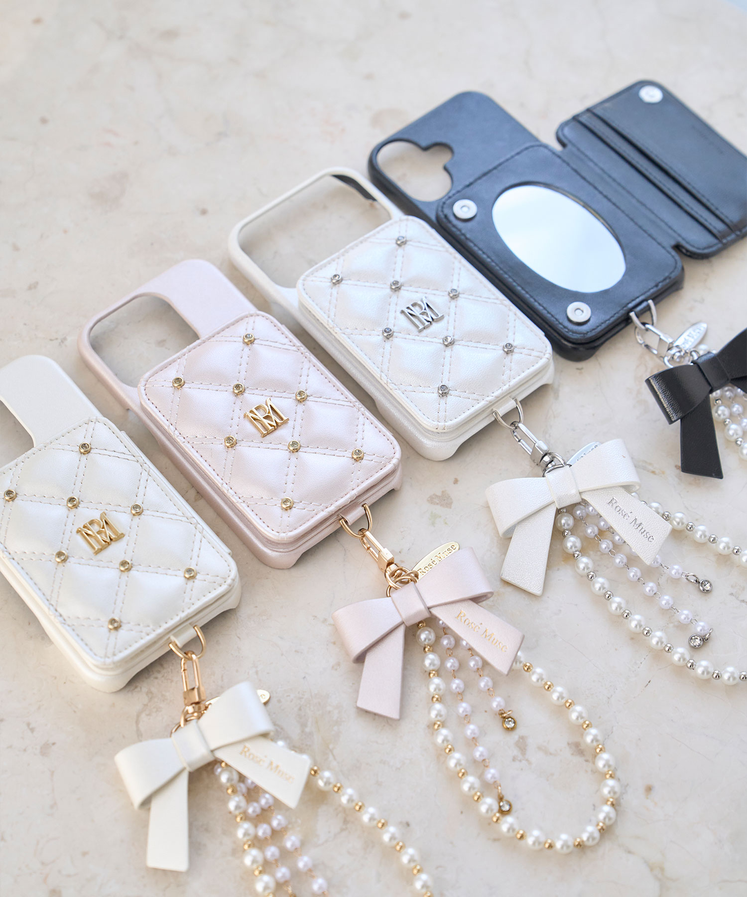受注予約】Quilting iPhone case with hand charm – BUNNY APARTMENT