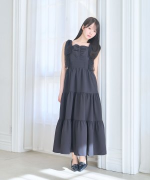 Lace ribbon tiered dress