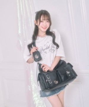 メニーポケットメッセンジャーバッグ / ブラック