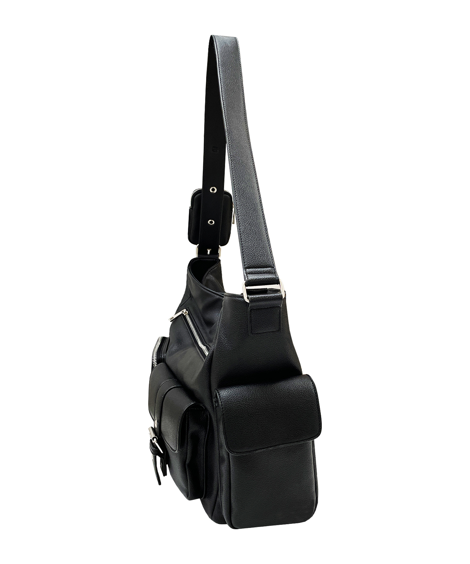 メニーポケットメッセンジャーバッグ / ブラック