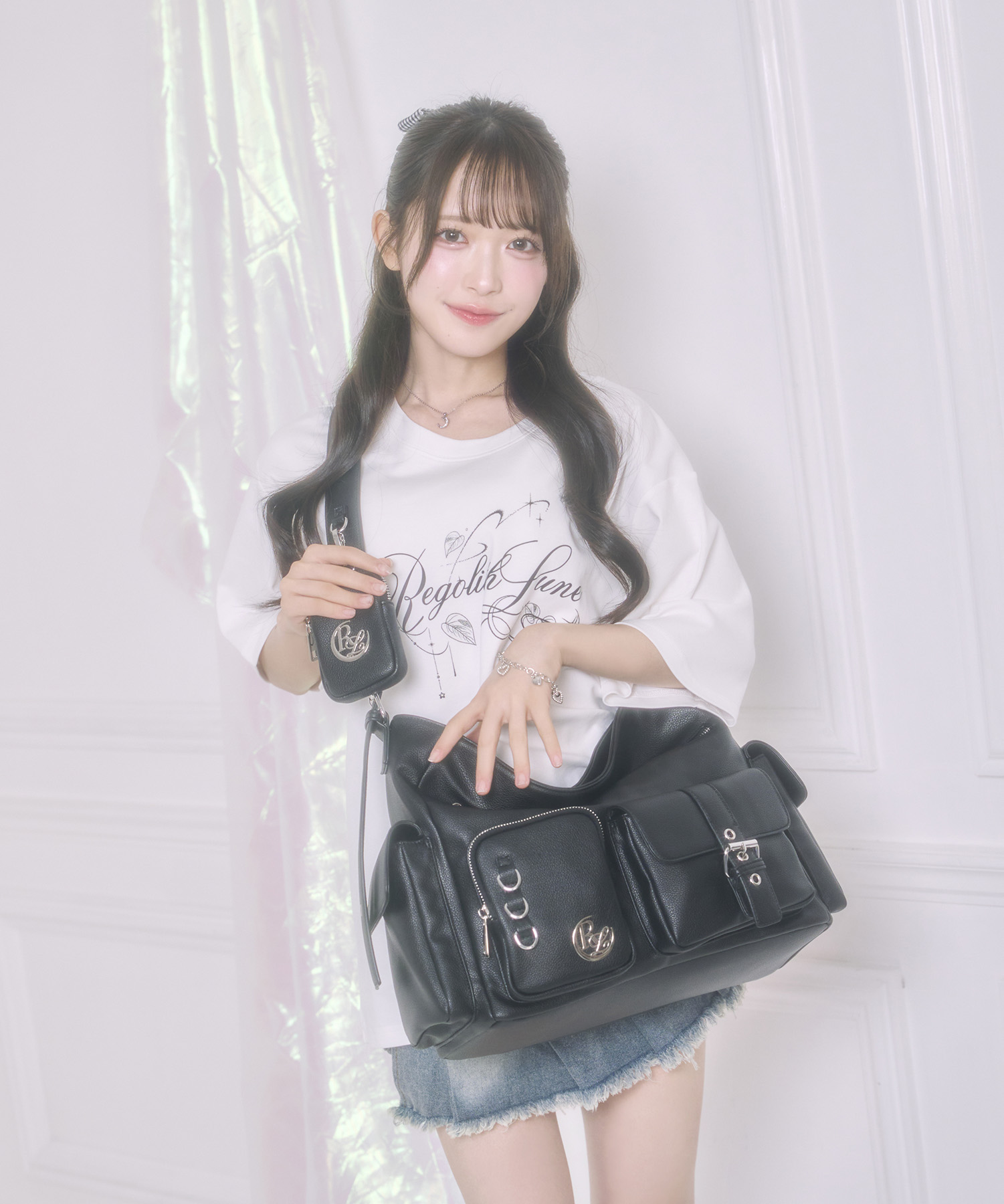 メニーポケットメッセンジャーバッグ / ブラック