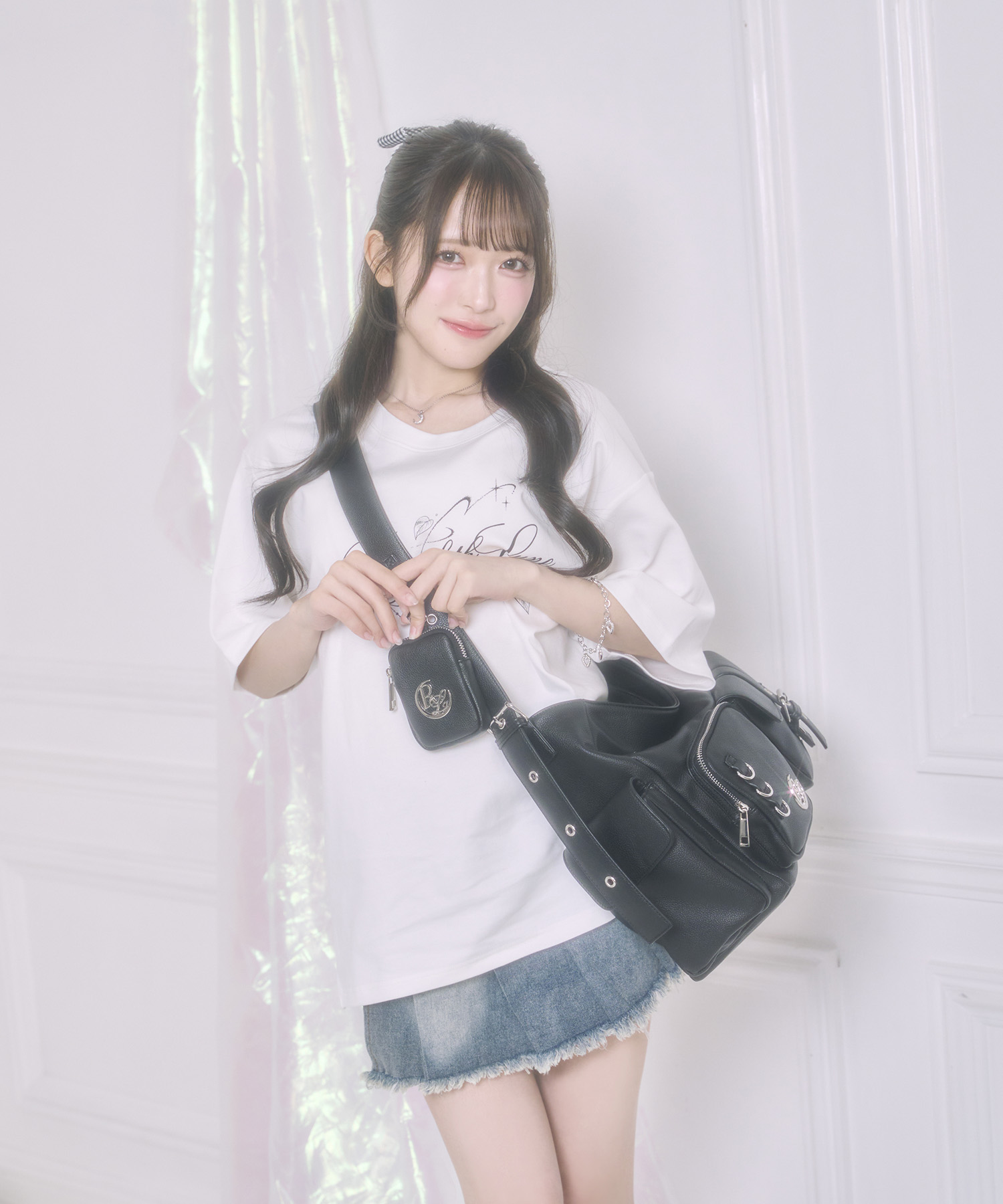 メニーポケットメッセンジャーバッグ / ブラック