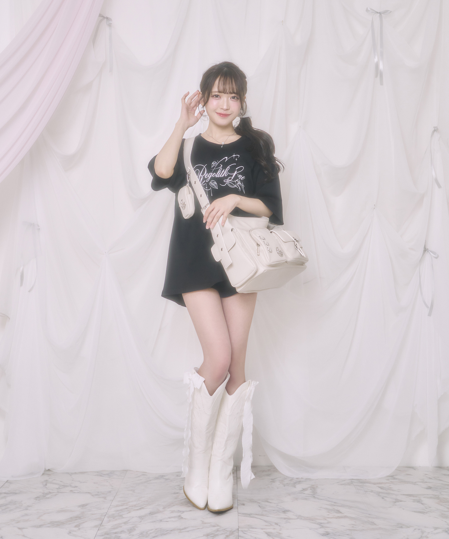 メニーポケットメッセンジャーバッグ / アイボリー