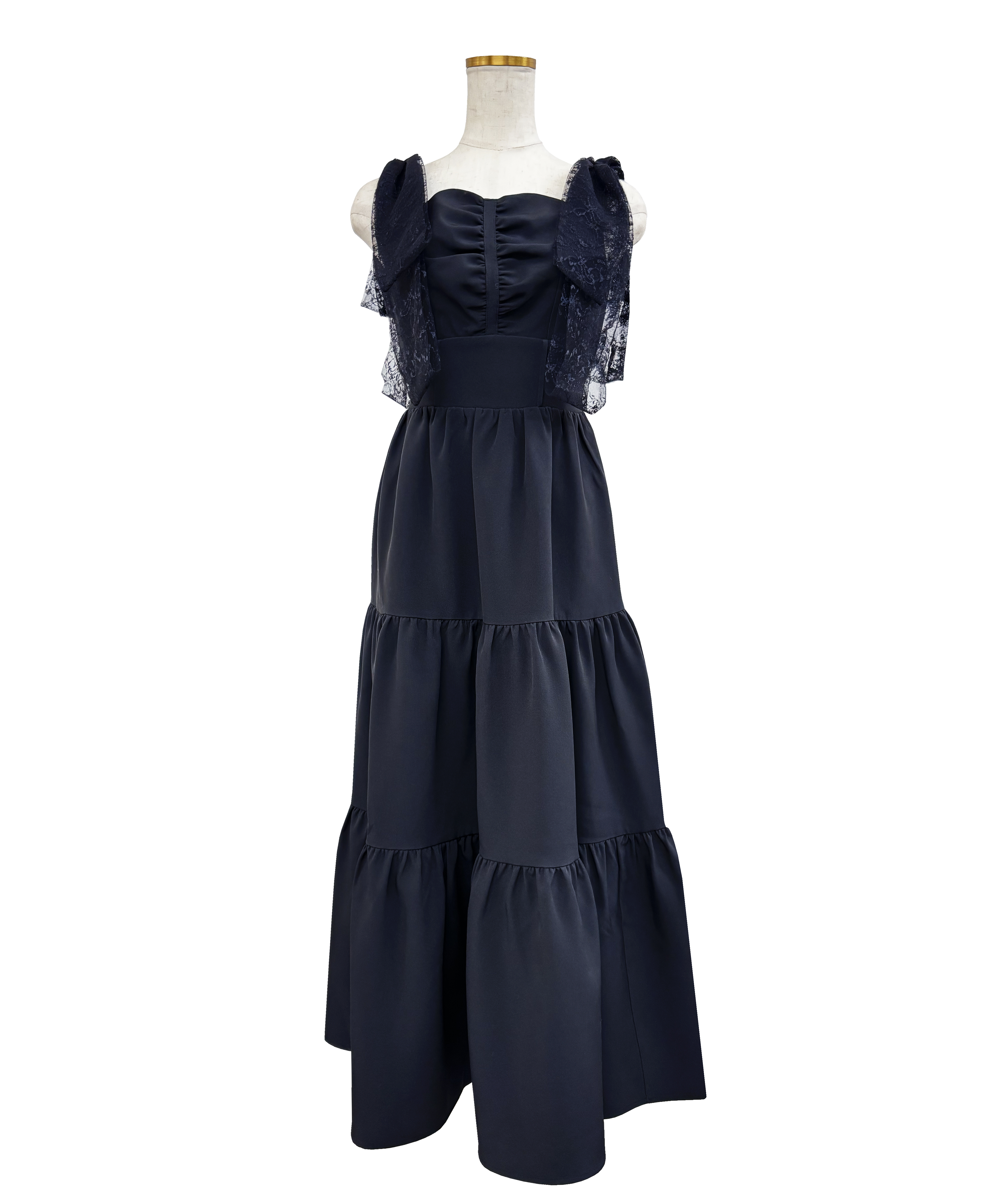 Lace ribbon tiered dress