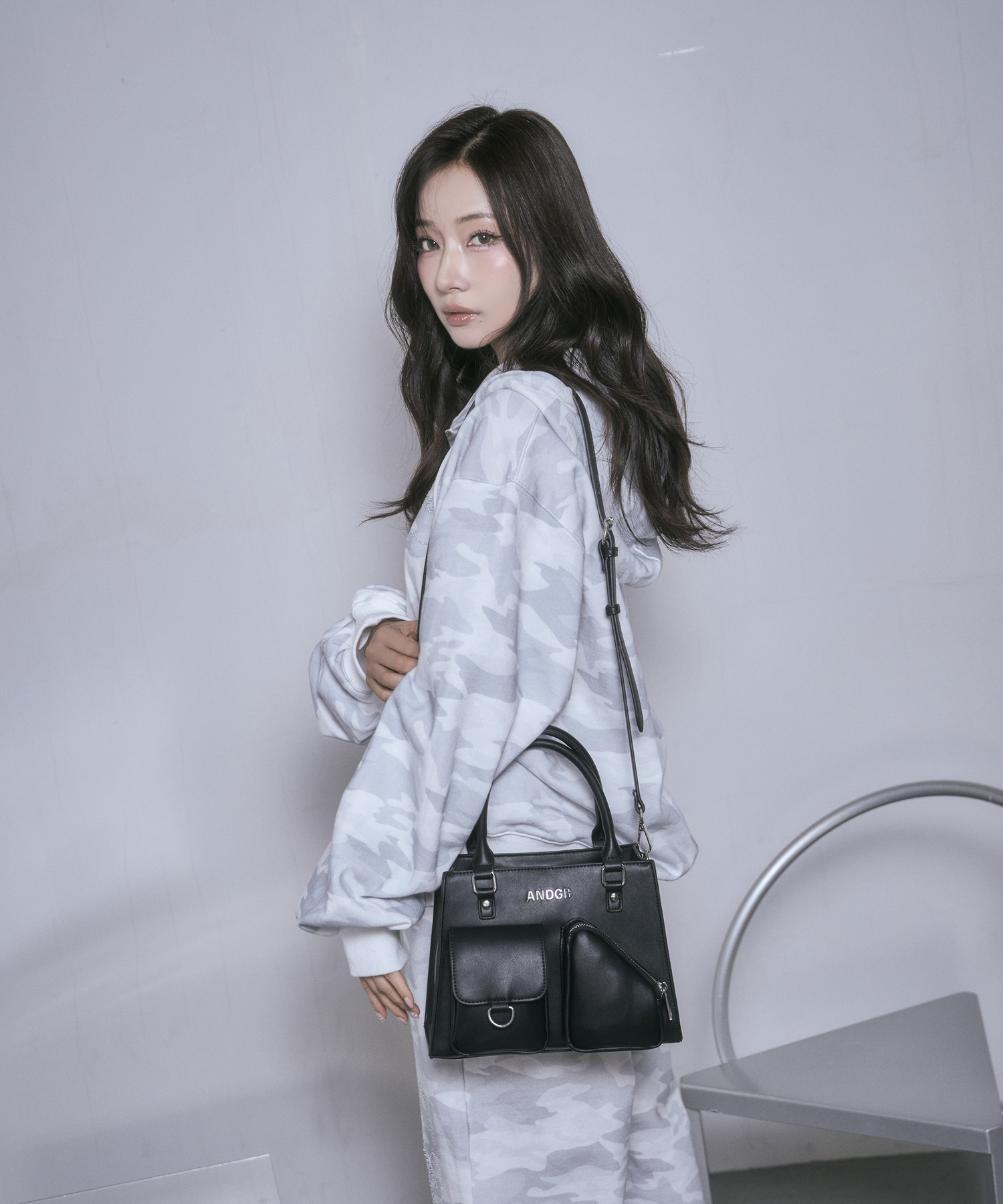 バラエティポケットショルダーバッグ