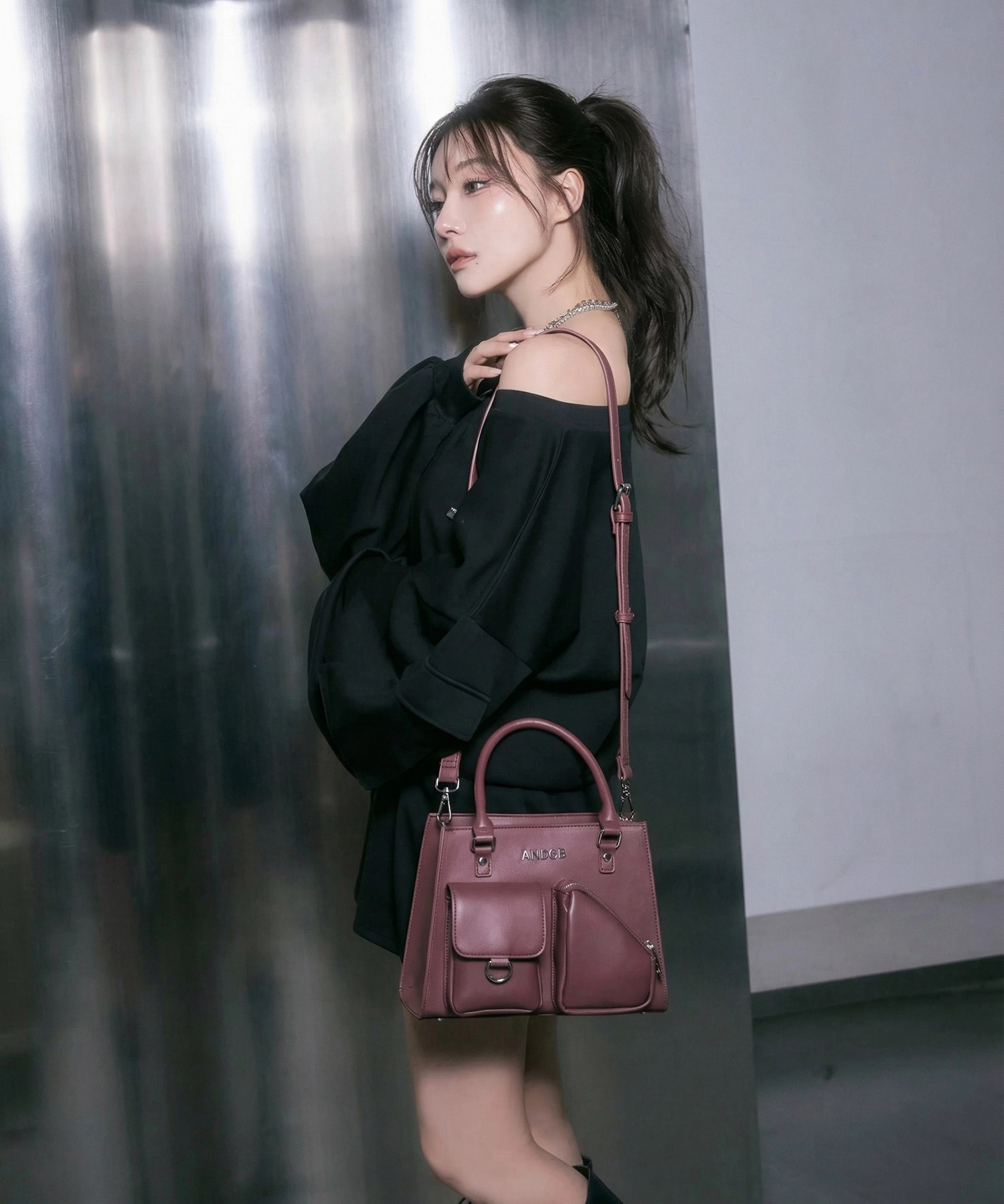 ワンショルジッププルオーバー