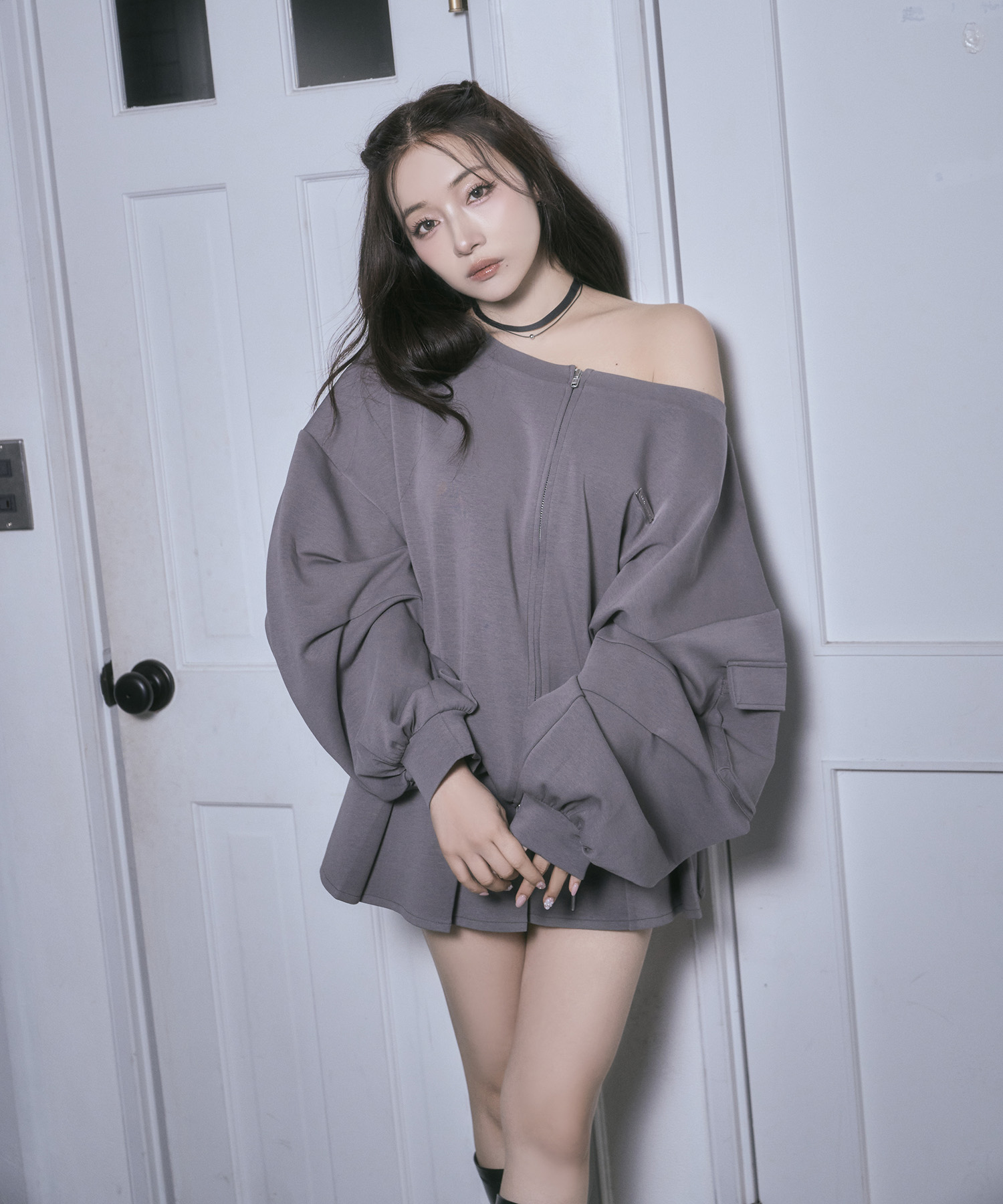 ワンショルジッププルオーバー