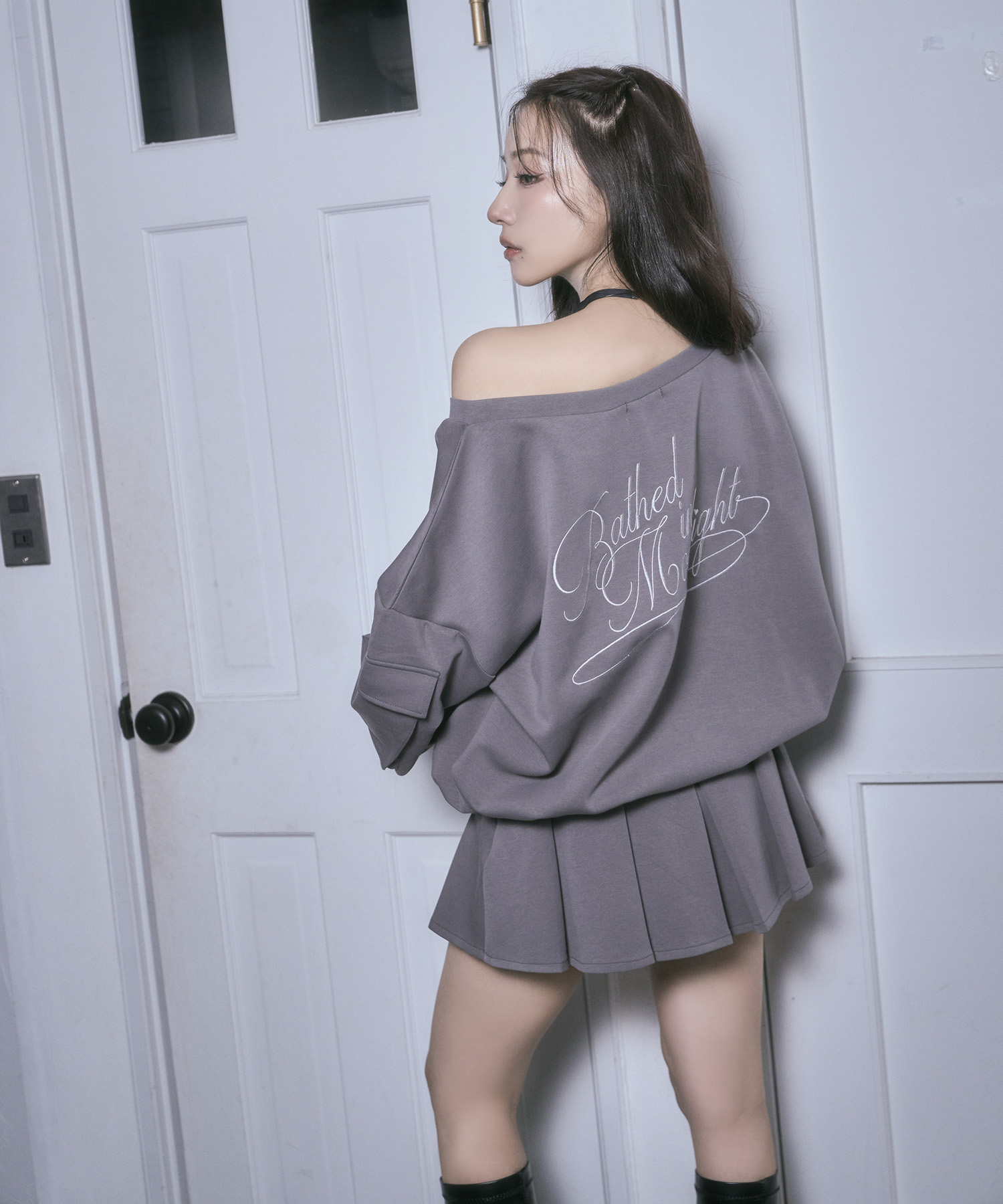 ワンショルジッププルオーバー